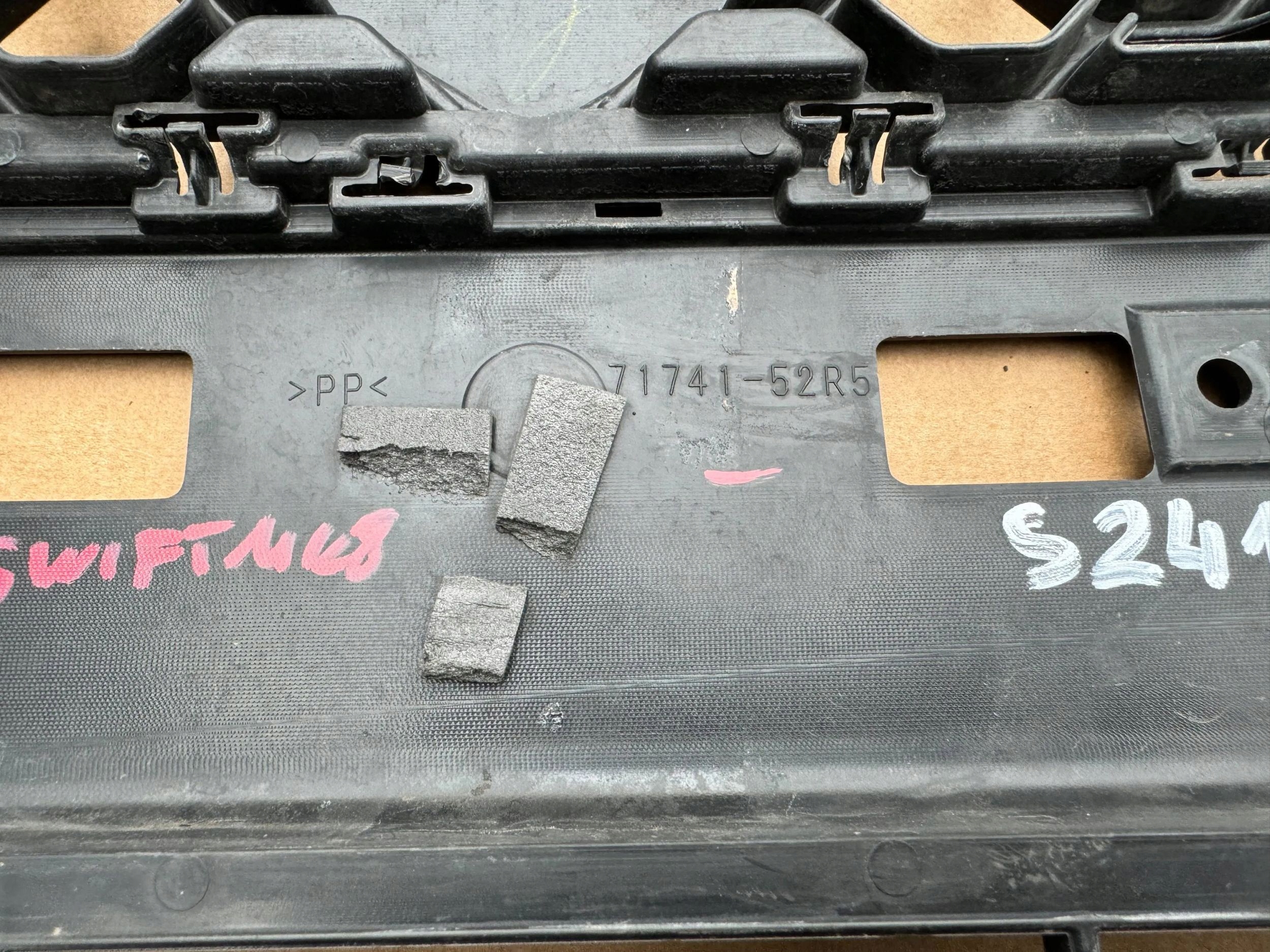 Suzuki Swift I AA Kühlergrill FRONTGRILL Kühlergitter 7174152R5S241 - Thumbnail 10