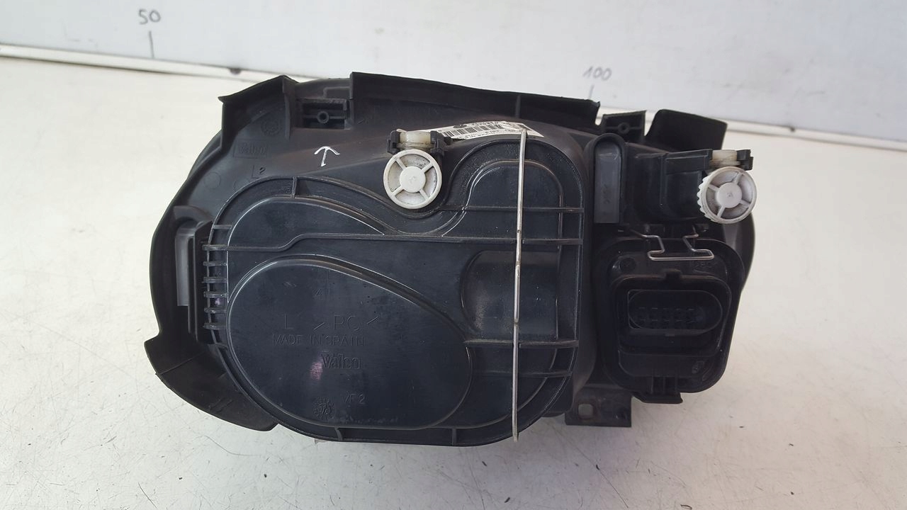 light front front left VW Golf IV