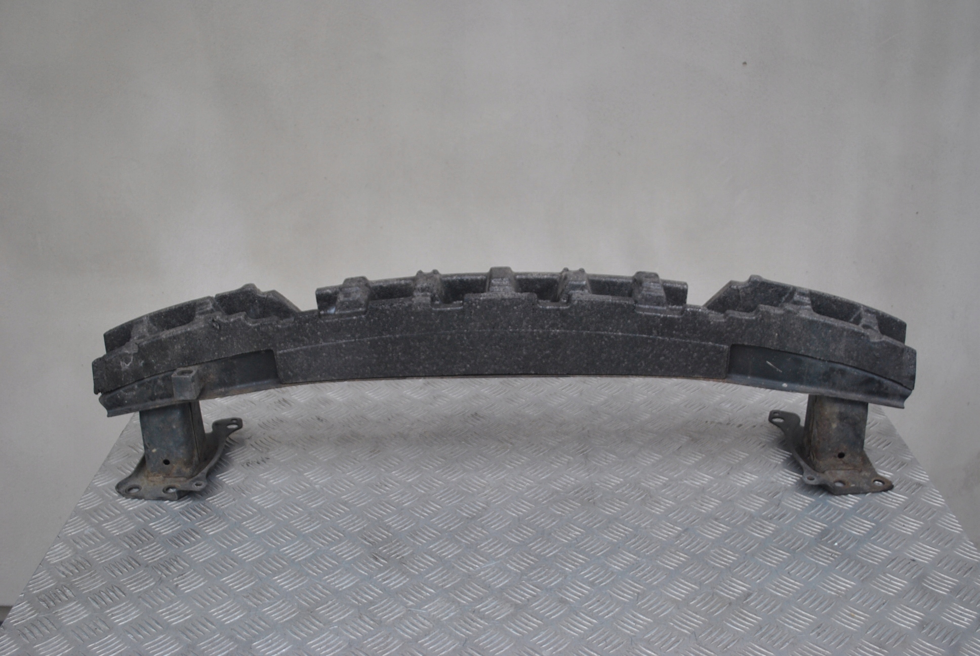 BELKA WZMOCNIENIE ZDERZAKA PRZÓD VW GOLF V JETTA