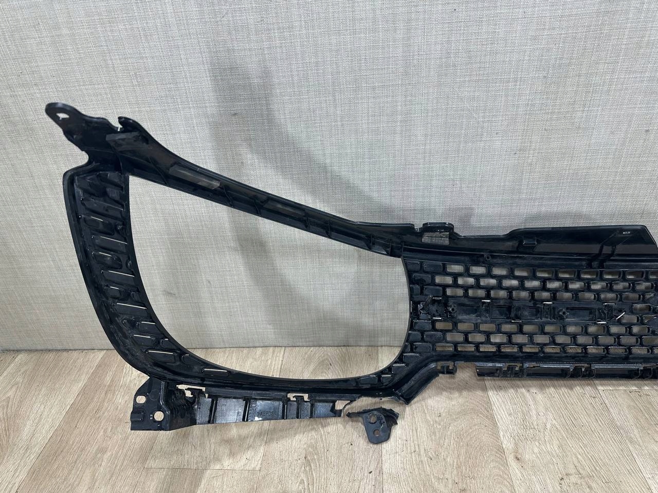Suzuki IGNIS II 2016-2020 grill grille 72111-62R0