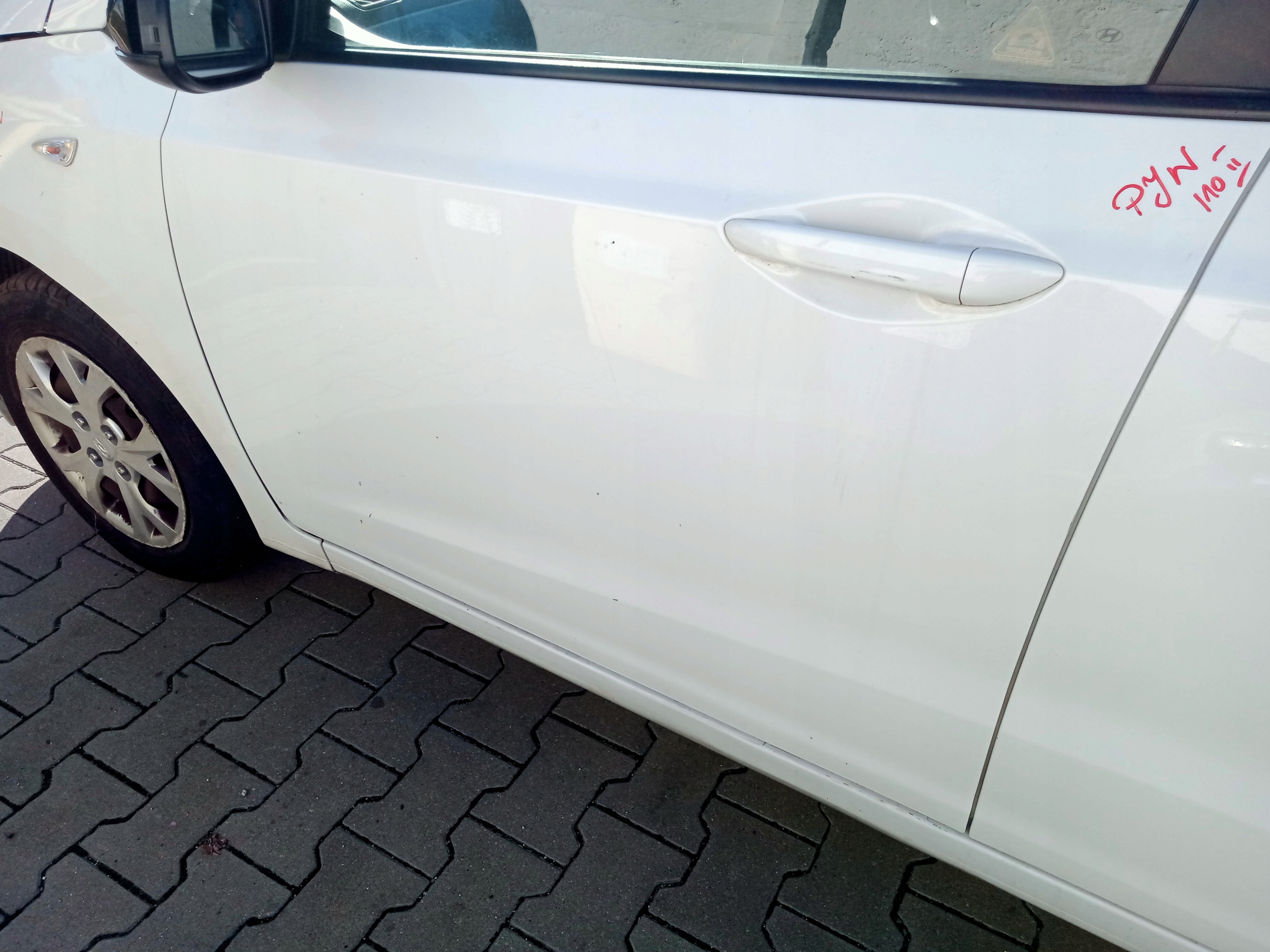 HYUNDAI I10 II door left front front PJW 2013