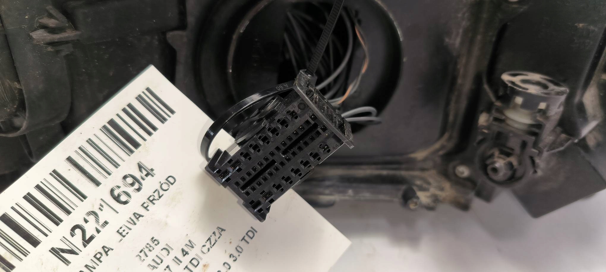 Licht links vorne 4M0941033 AUDI Q7 II 4M