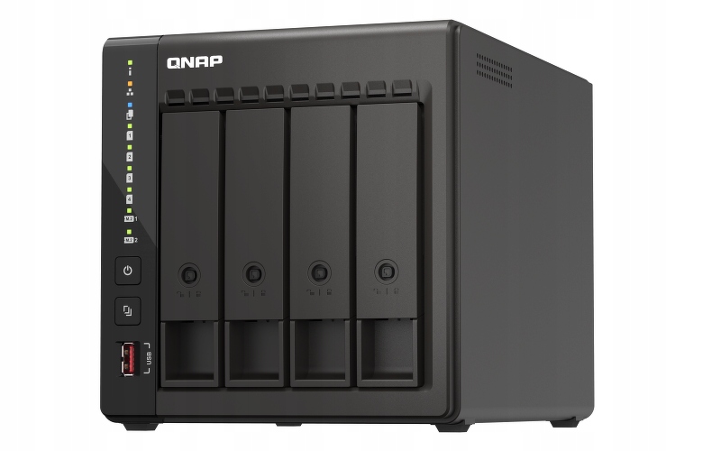 Qnap TS-453E-8G 4-zátokový Nas server, Intel Celeron, 8GB Ram, 2x 2,5GbE