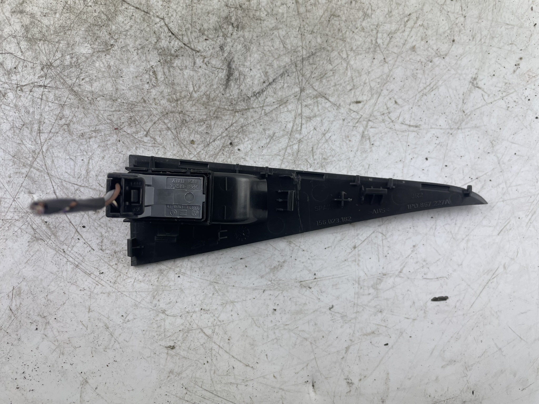 switch windows left rear part 1P0867227A 1F0959855 Seat Leon 1P