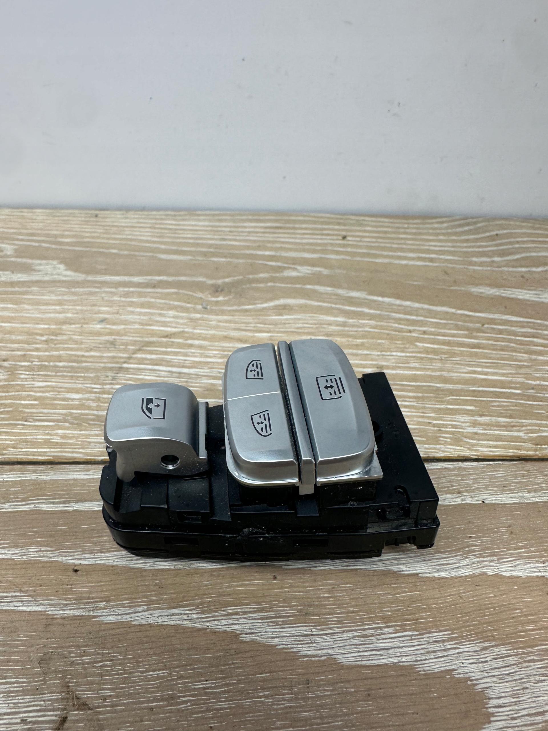 button windows ROLETY BMW SERIA 7 G11 G12 9382504