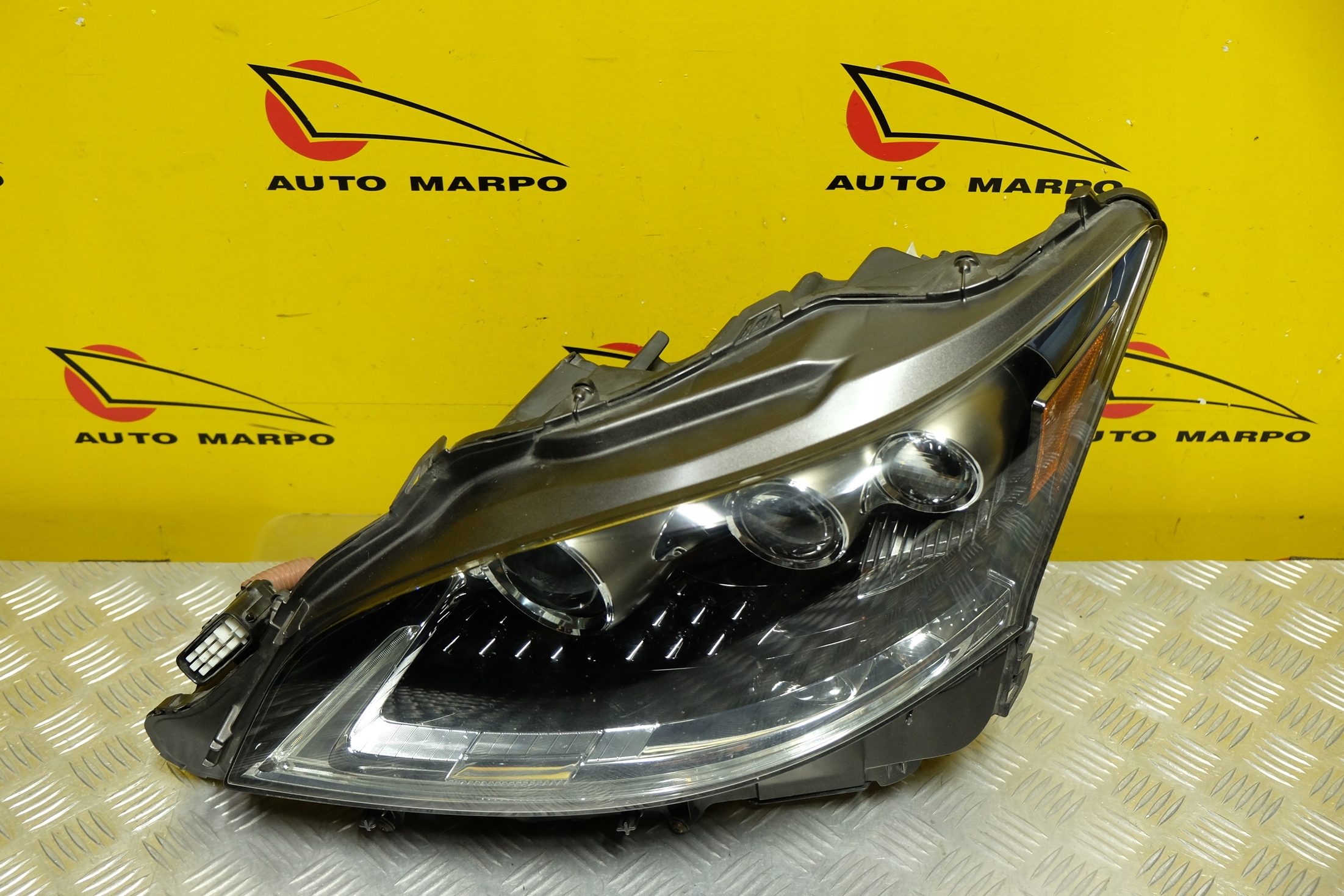 LEXUS LS LS460 2013-2017 REFLEKTOR LAMPA LED L USA Rodzaj świateł mijania LED