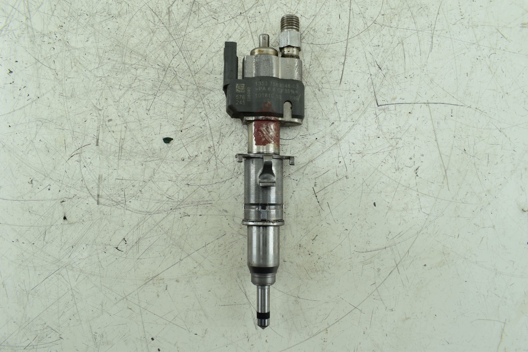 injector BMW E81 E87 E90 E91 E60 E61 F01 F10 F11 2.0i 3.0i 7589048-04