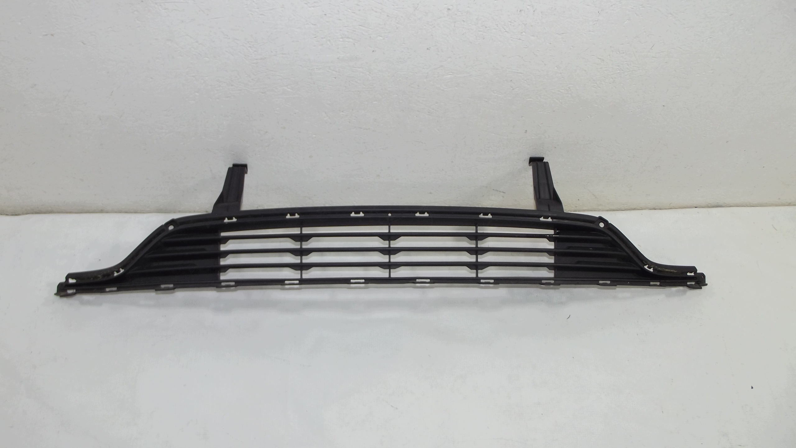 Opel Karl central grid of a bumper front 95238831