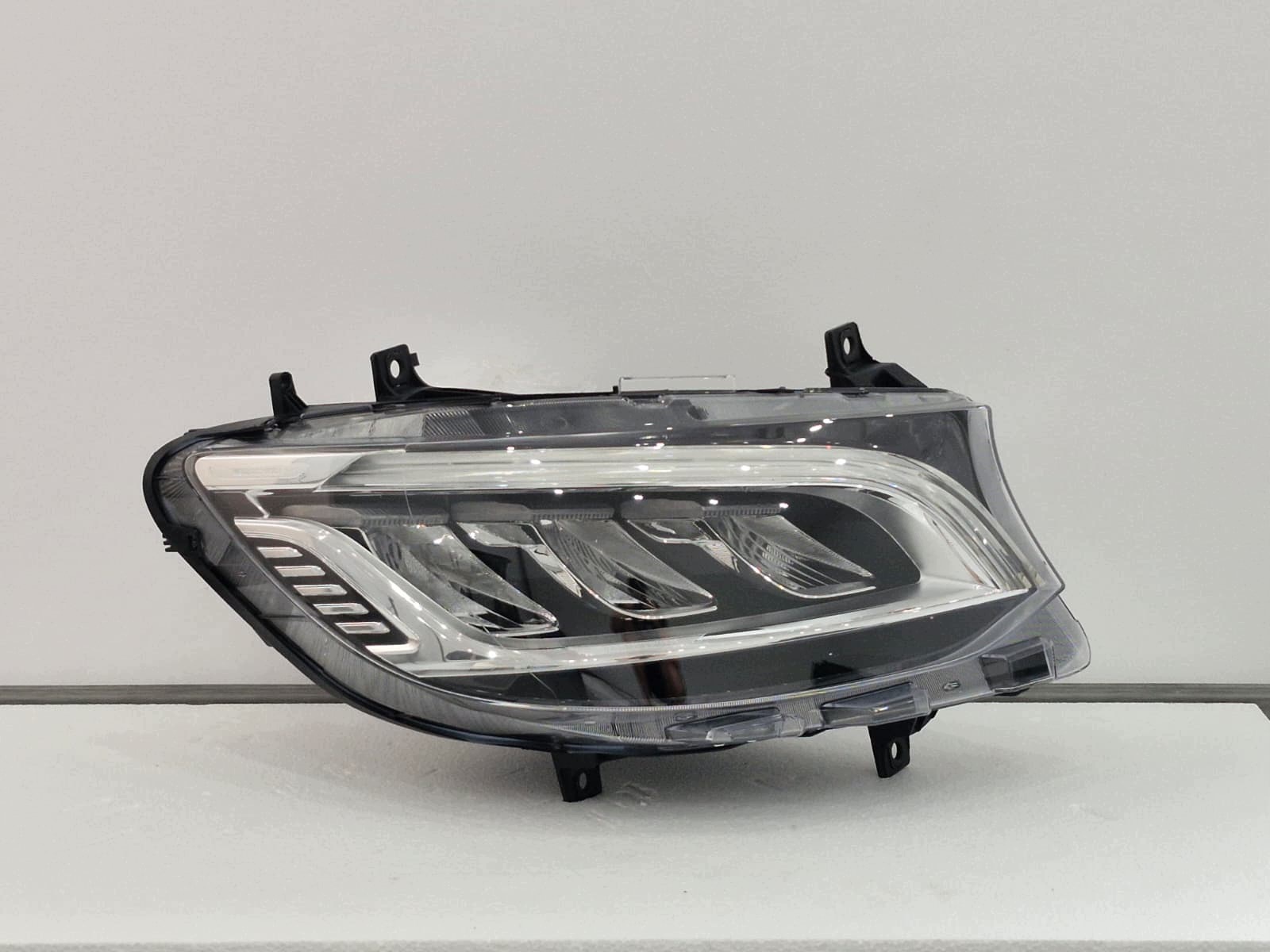 lights front Mercedes Sprinter W907 W910 FULL LED