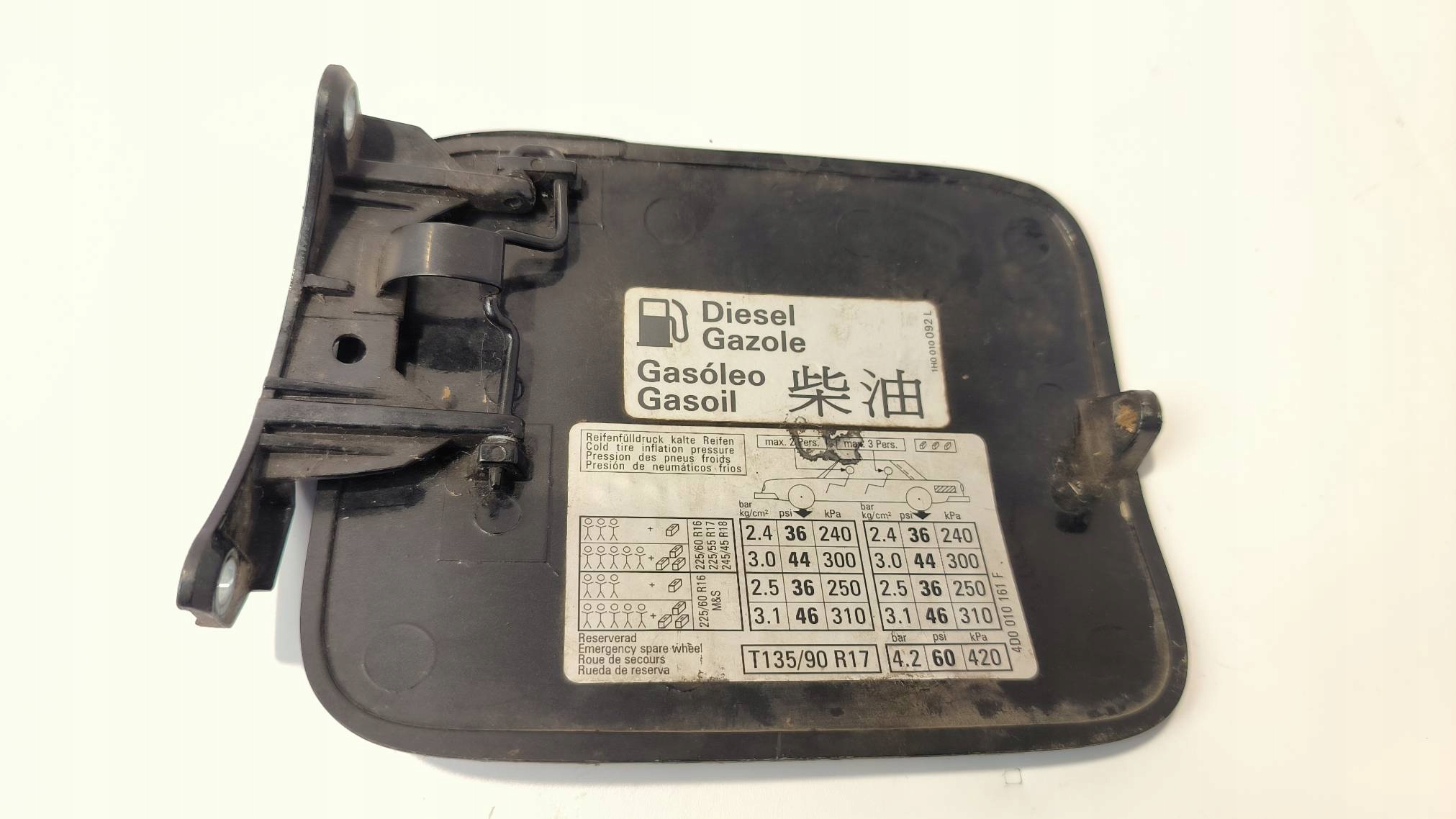 Tankklappe des Kraftstoffsbehälters schwarze 1H0010092L AUDI A8 D2