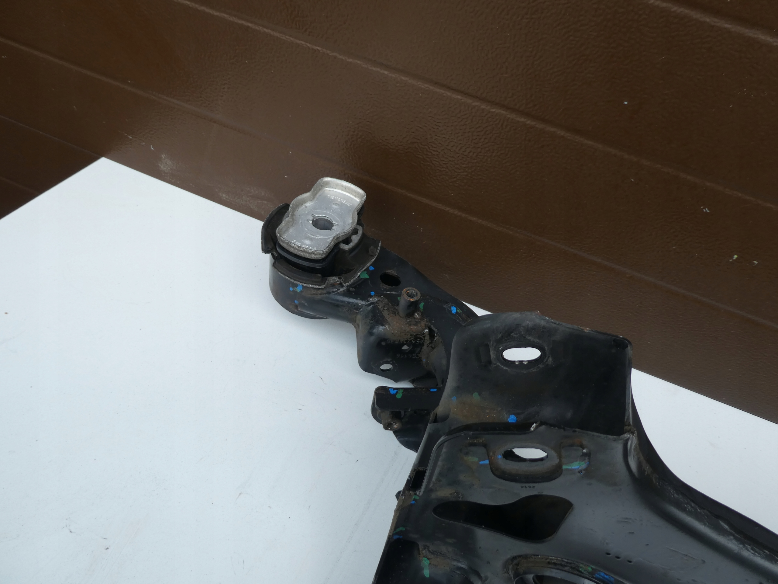 AUDI Q7 4M subframe axle beam rear part 4M0505235