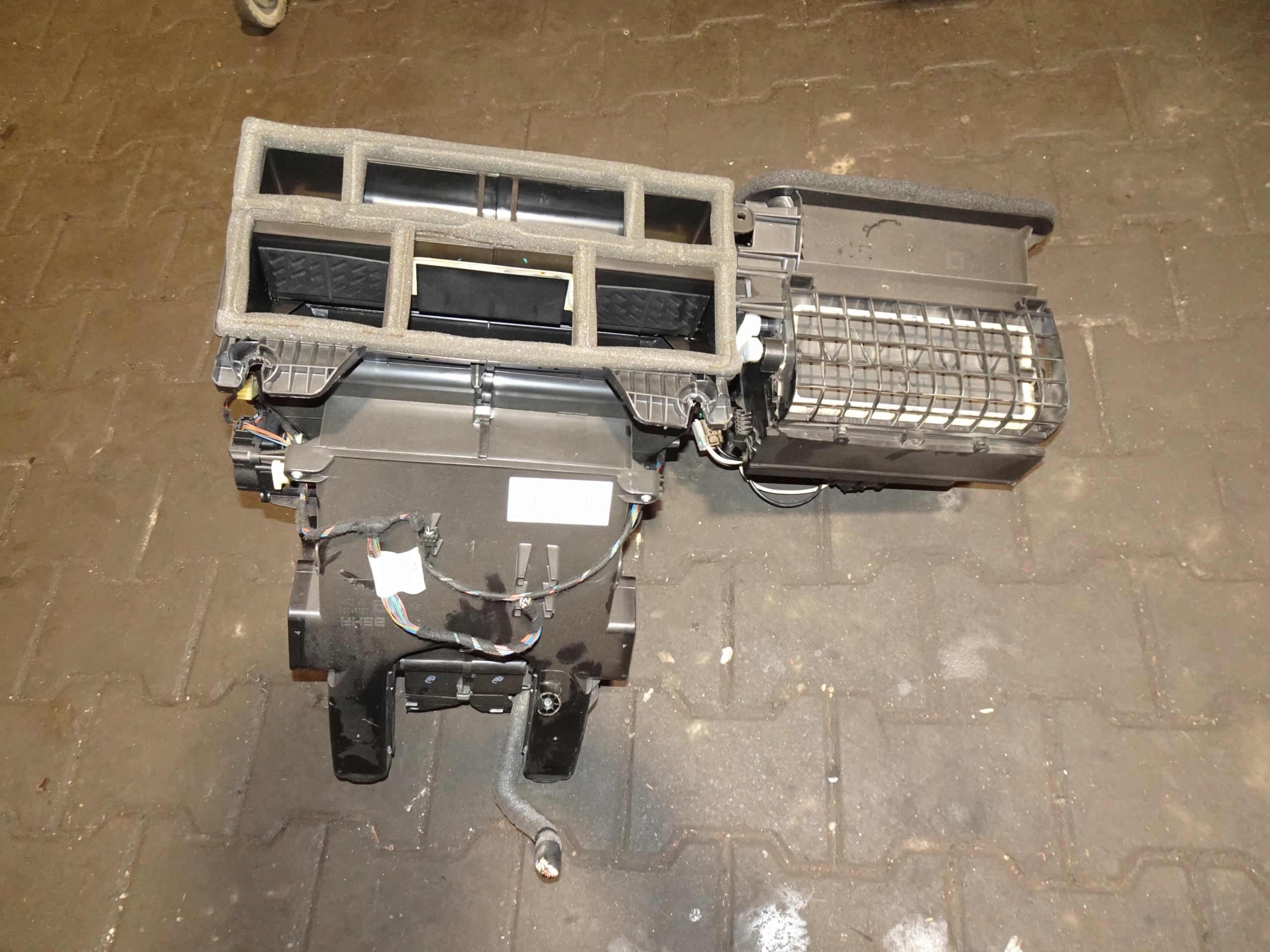 Opel Astra J обогреватель EU 13350961