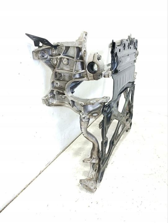 Усилитель Bentley BENTAYGA 2017 с спереди 4M0399345