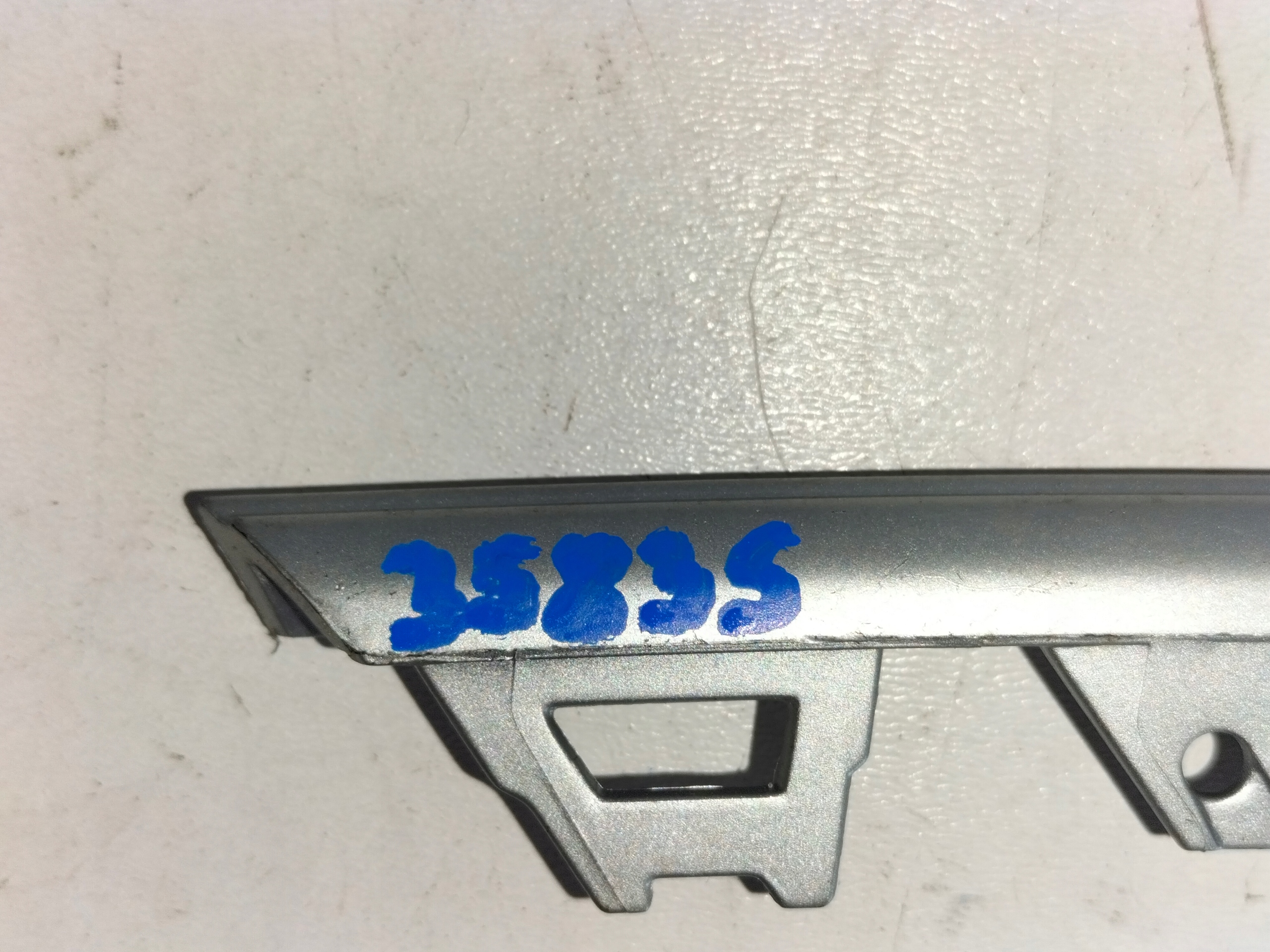 lišta masky nárazníku předek pravá AUDI A6 C8 18