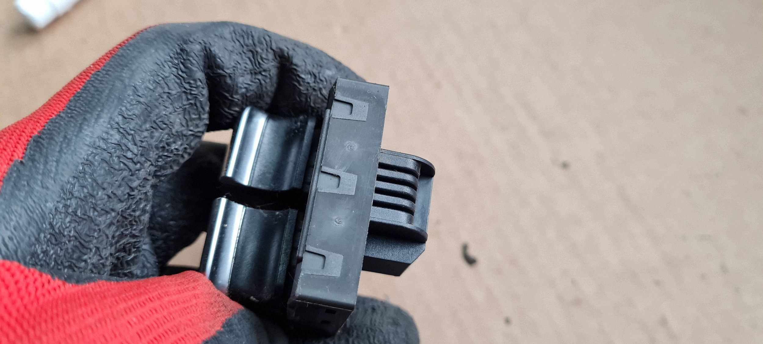 A5 8T LIFT S5 button PANEL opening control switch left of the window 8K0959851G