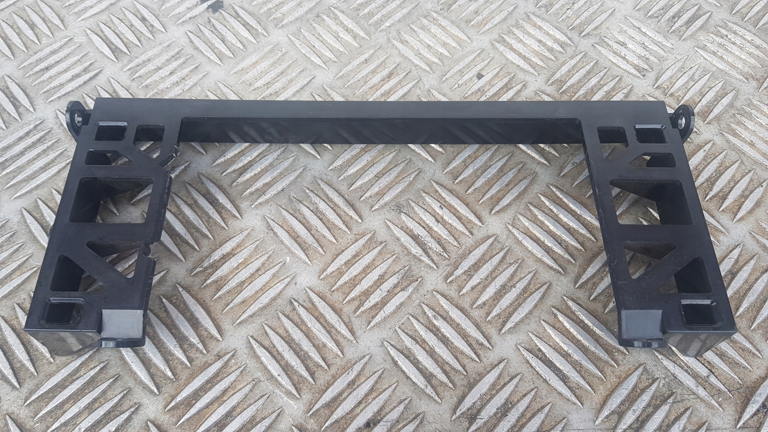BMW E39 frame cover spoiler B-9307