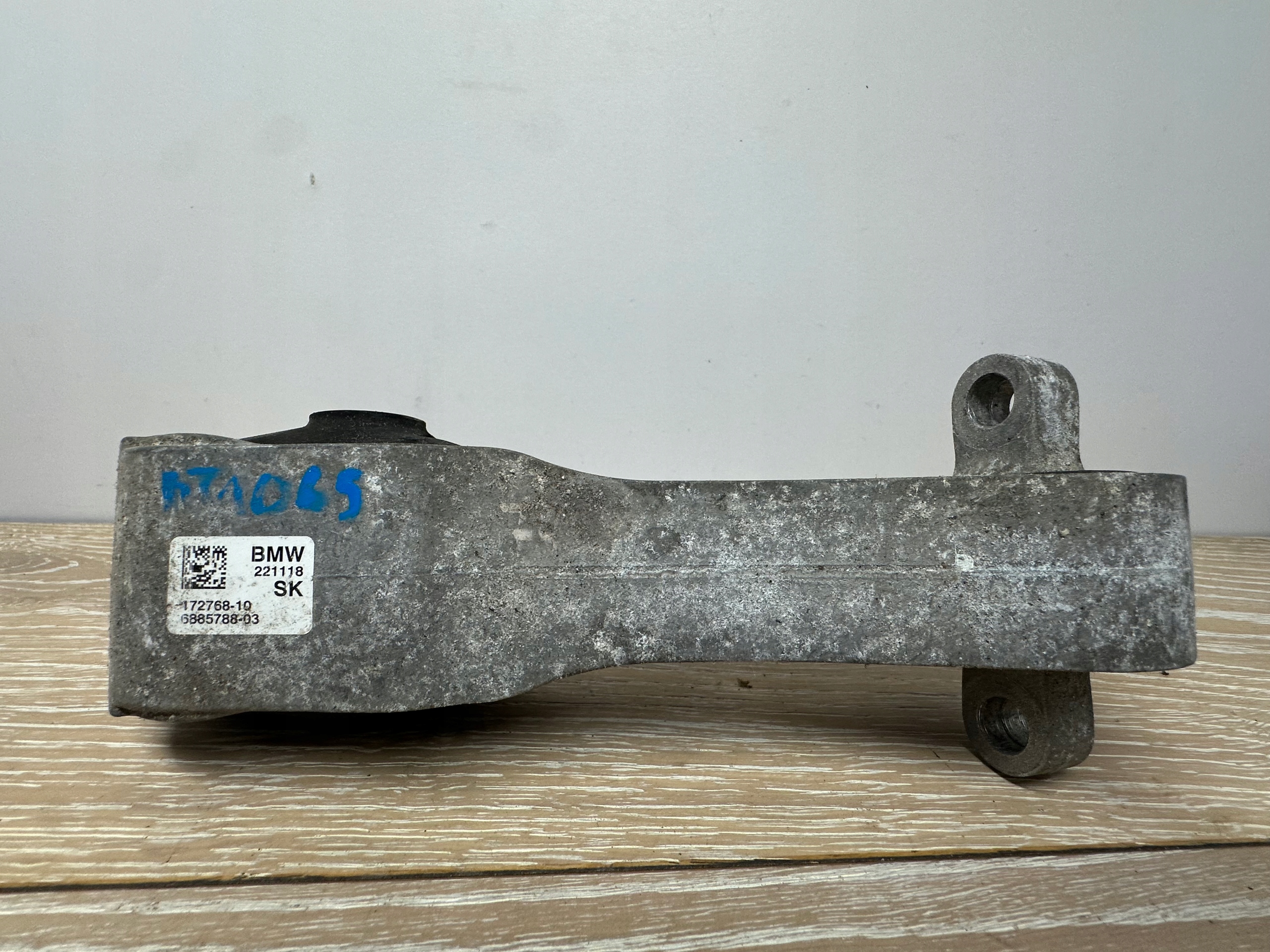 MINI COOPER F55 F56 BMW engine mount lower