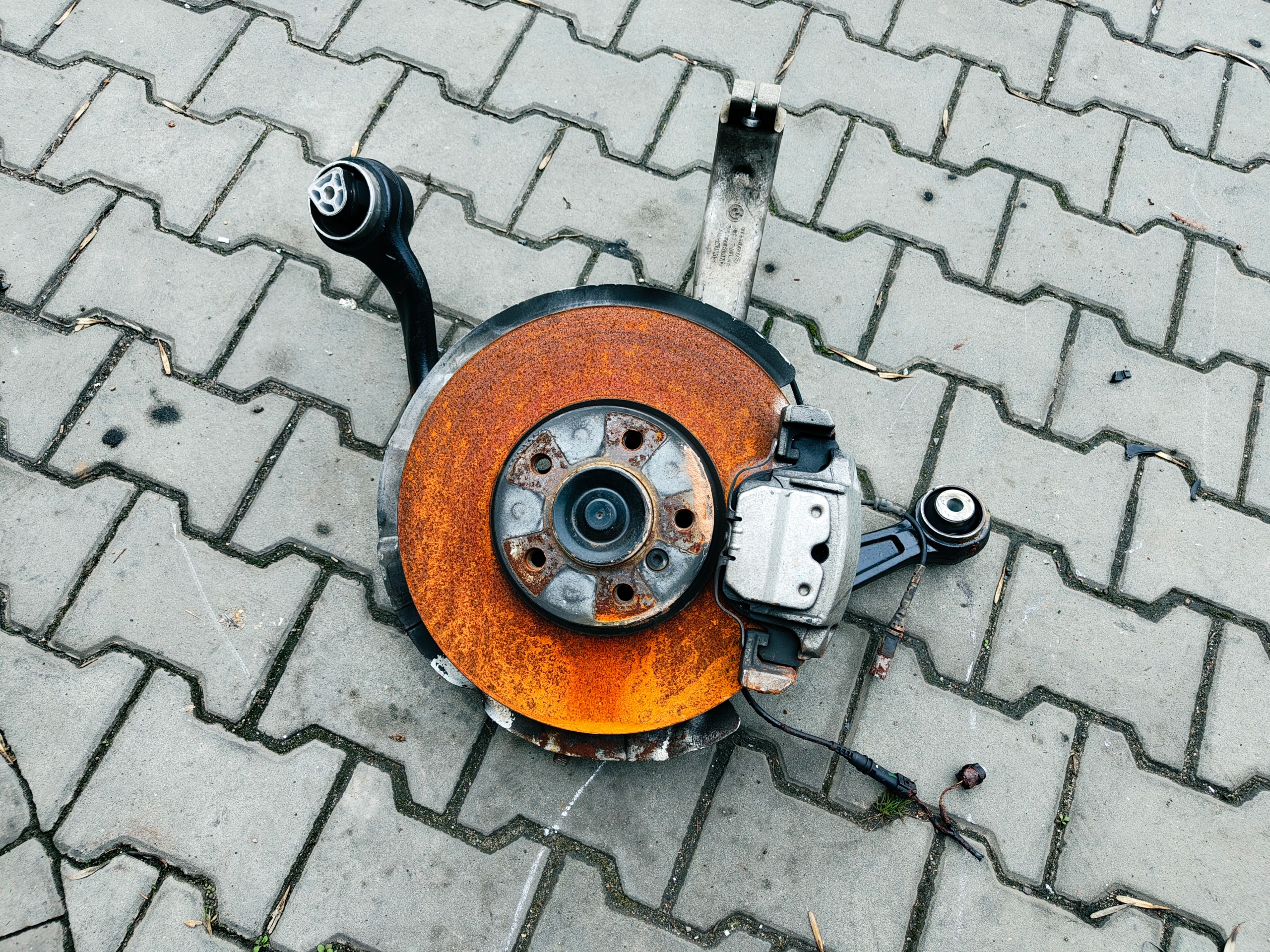 BMW X5 F15 otoč ramene levý předek 3.0D X-DRIVE