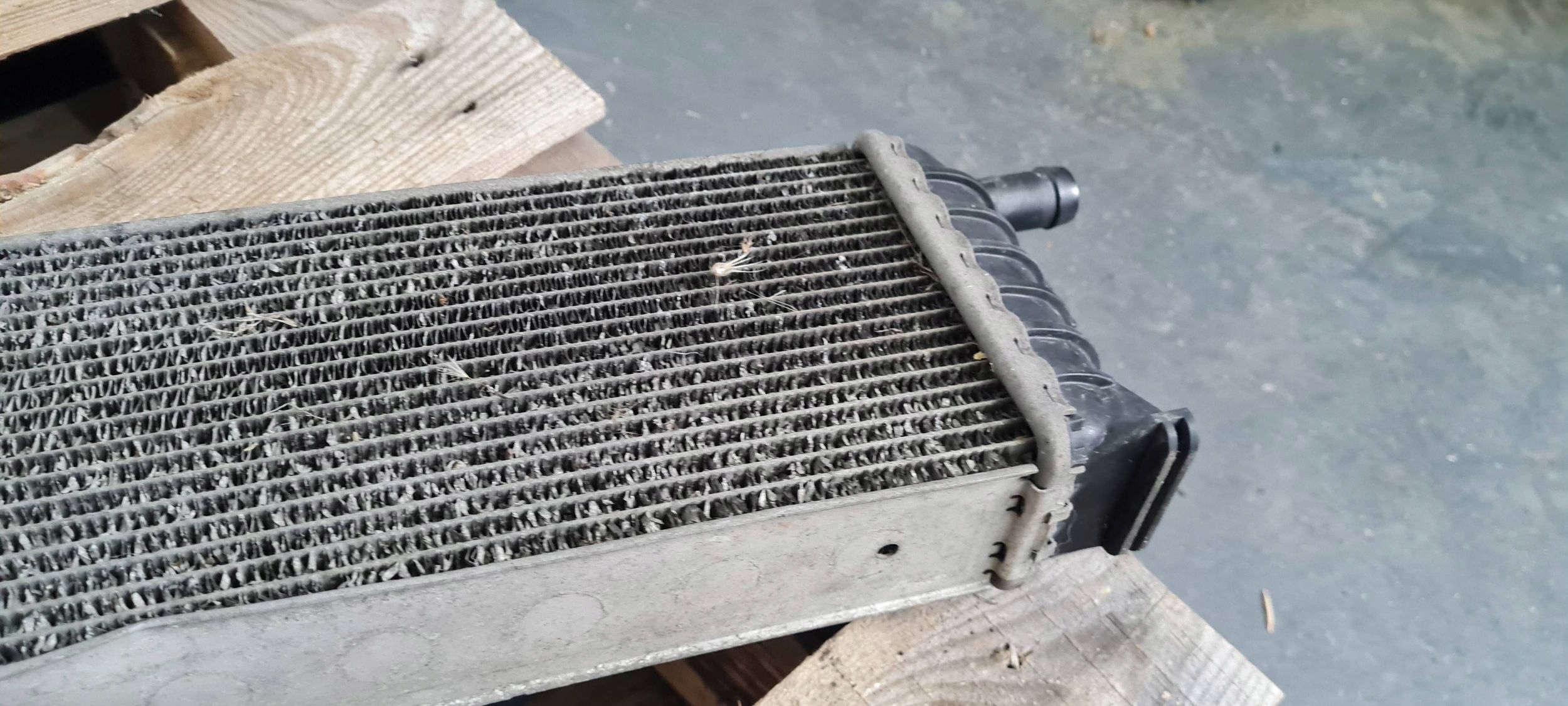 S4 B8 water cooler lower central 3.0 TFSI 8K0145804B S5 8T A6 C7 A7