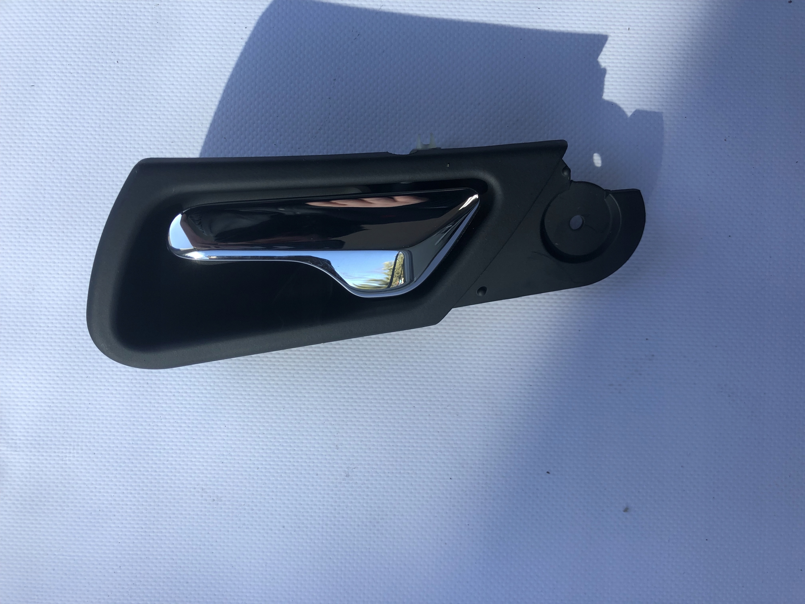 A2037273728 - Mercedes C 203 2037273728 дверная ручка левая новая