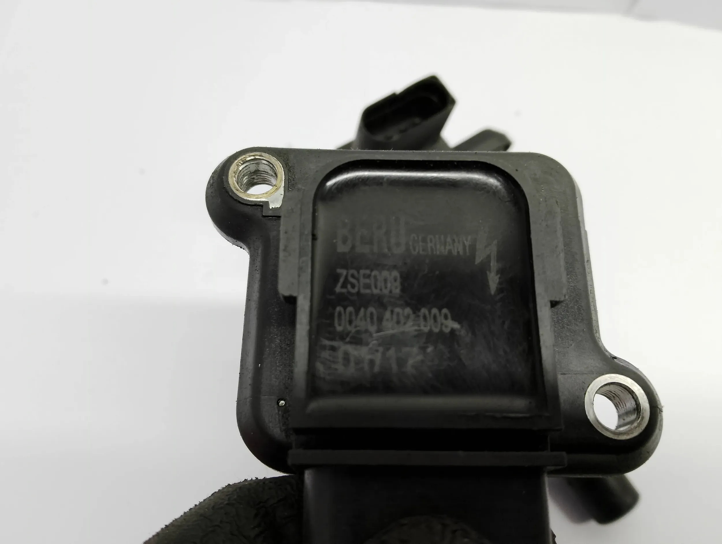 Audi A6 S6 C5 4B 2000 coils ignition 0040402009