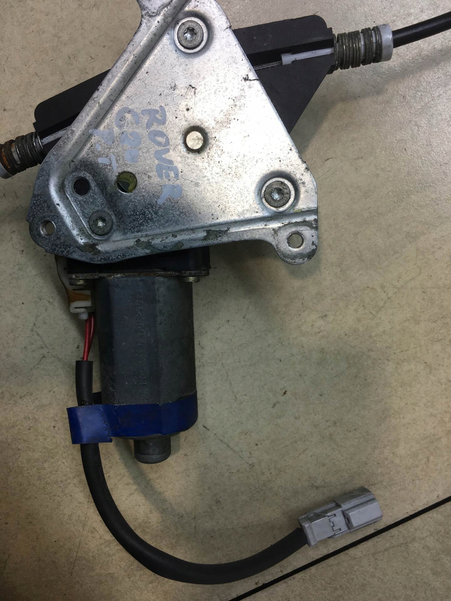 Mécanisme essuie glaces Droite Arrière ROVER 600