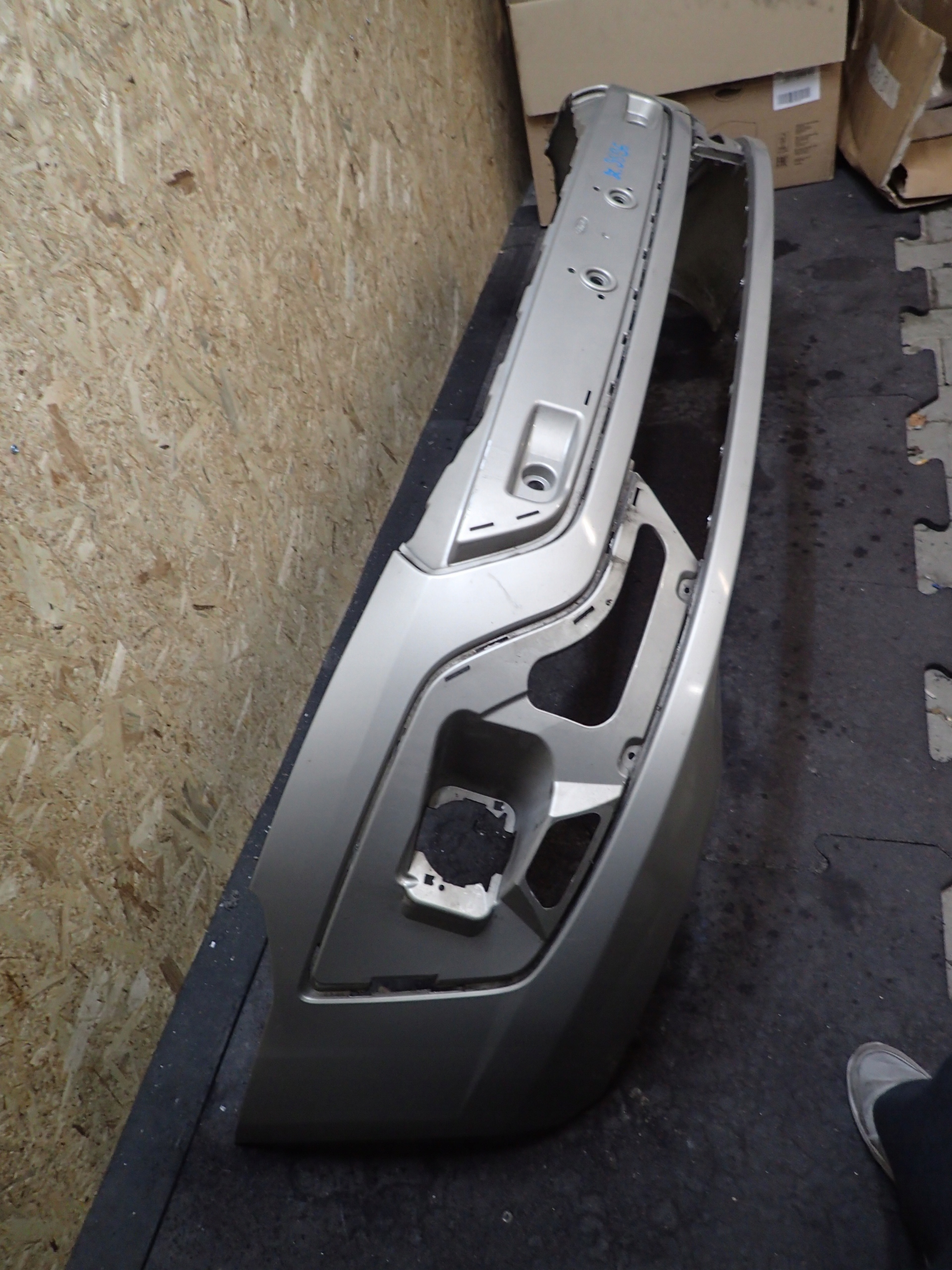 PARE CHOC AVANT FORD TRANSIT CUSTOM 13