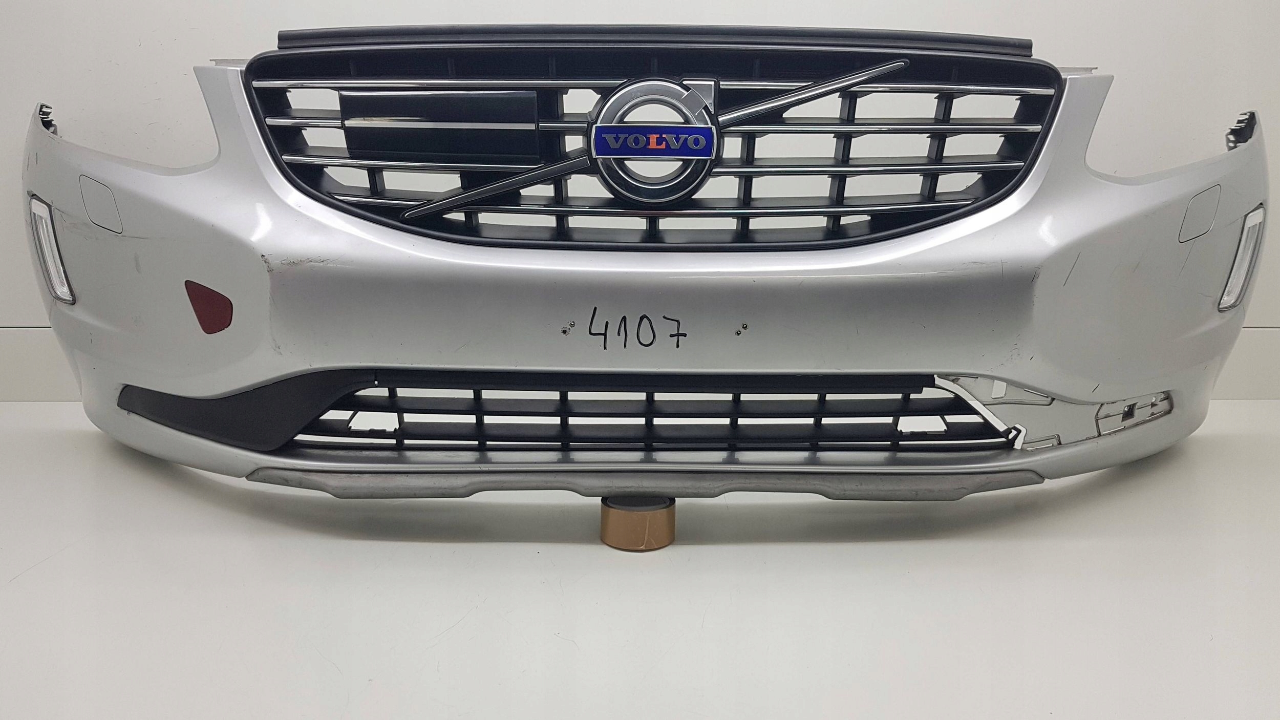 VOLVO XC60 XC 60 LIFT 2013 - bumper front 31323765