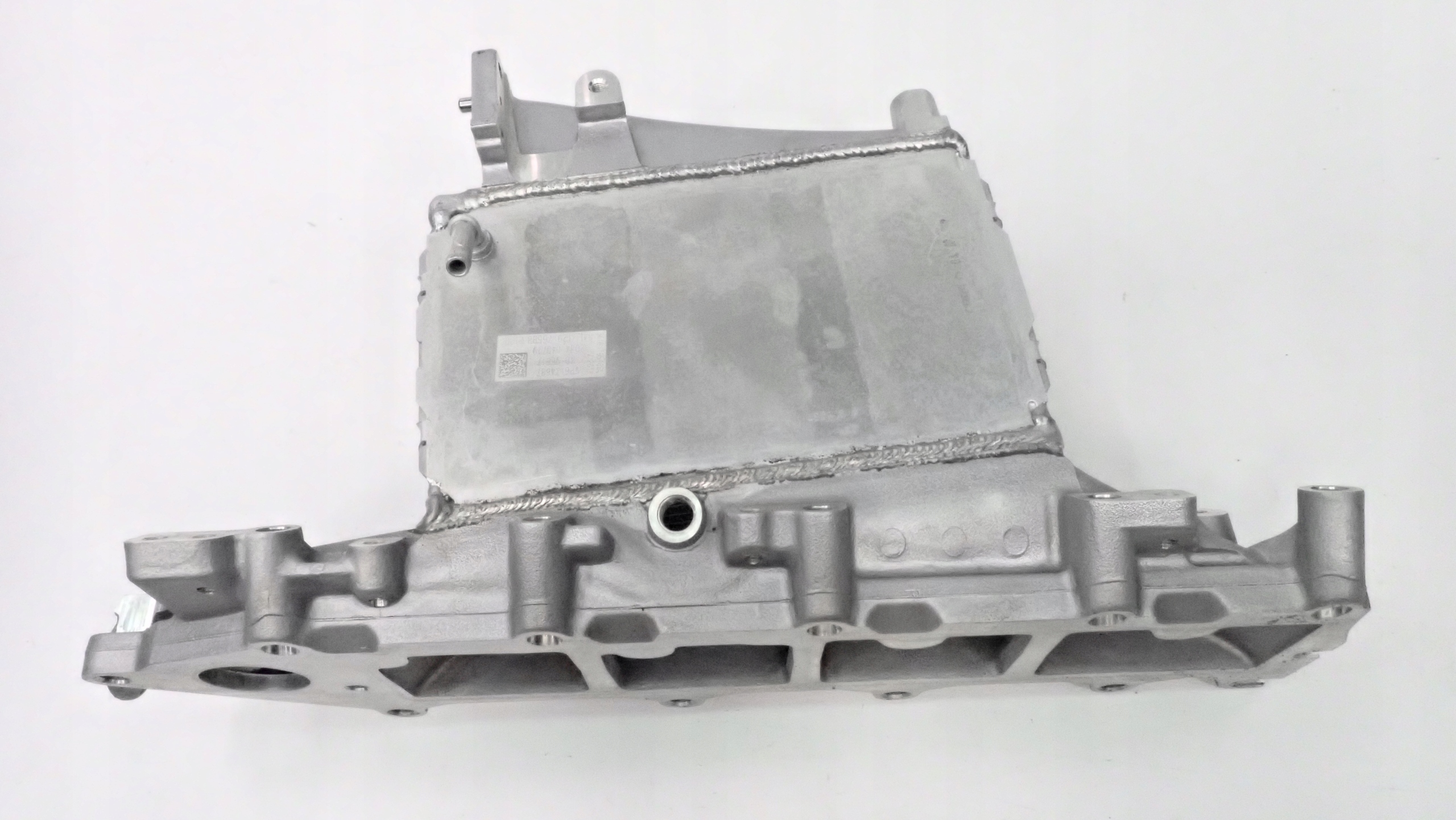 04L129766BB KOLEKTOR SSĄCY Z CHŁODNICĄ AUDI A4 B9
