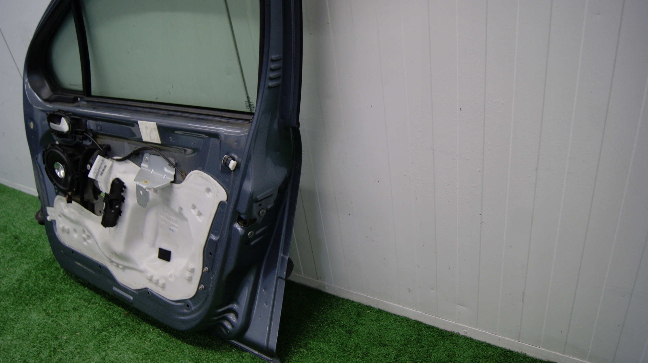 door right front PEUGEOT 207 EZWD