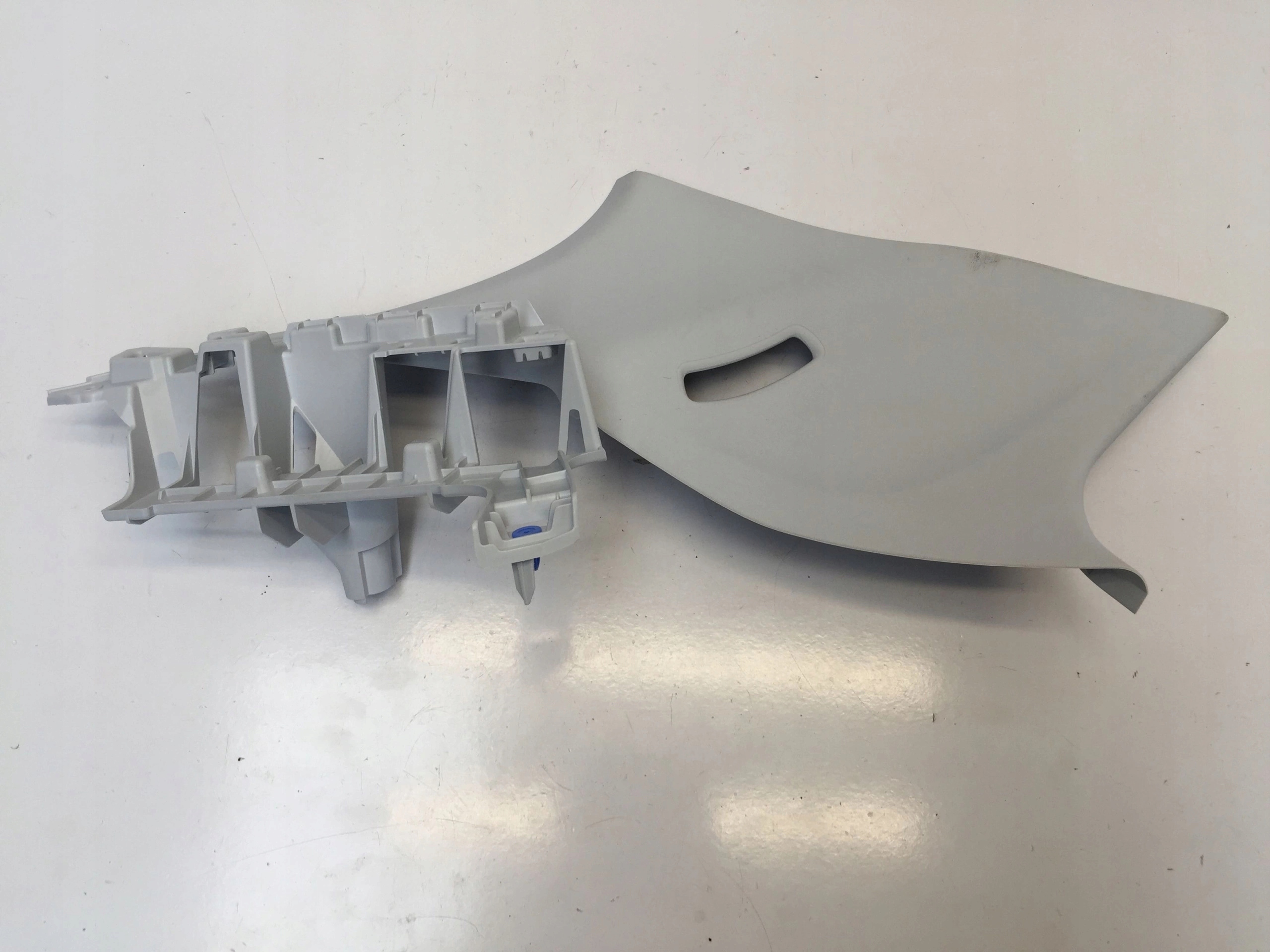 OPEL CORSA F 20R ОБШИВКА КАПОТА ЛЕВЫЙ ЗАДНИЙ 60936J01