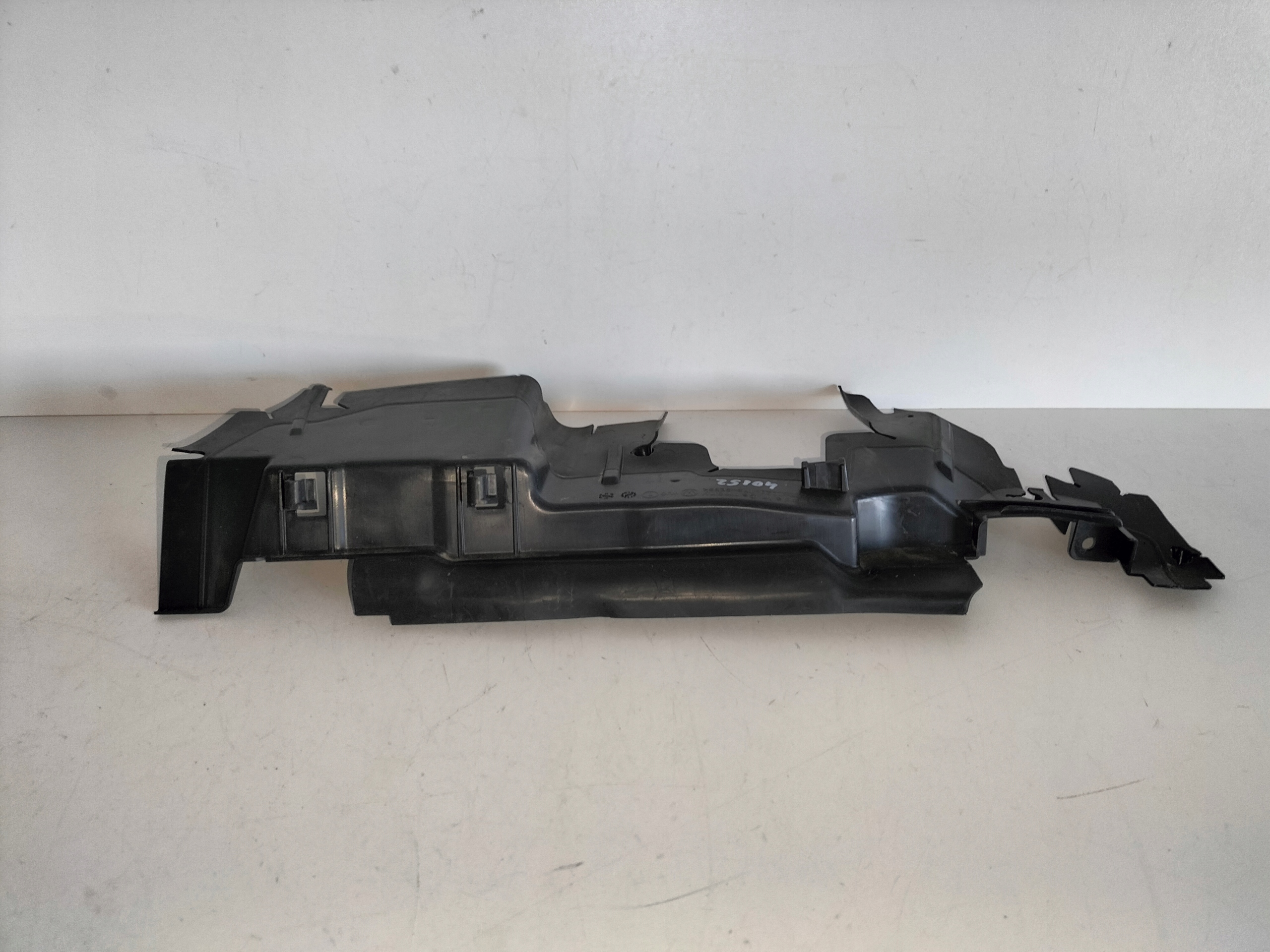air duct air line intake front left VW GOLF 8 VIII 20
