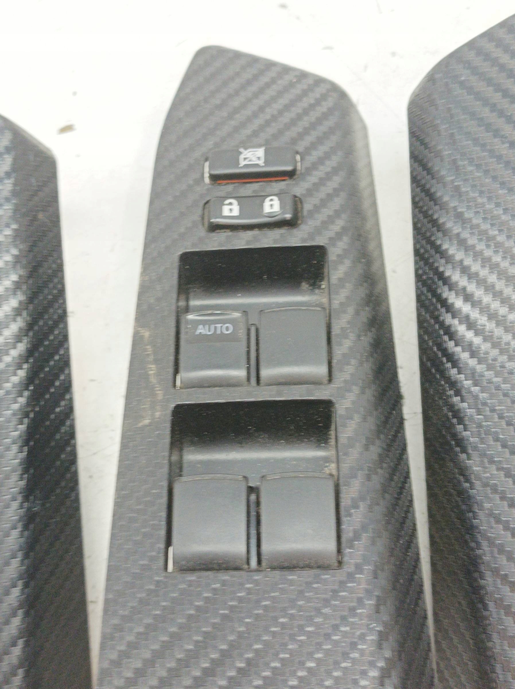 window control switch KOMPLET Toyota RAV4 IV (2012- )