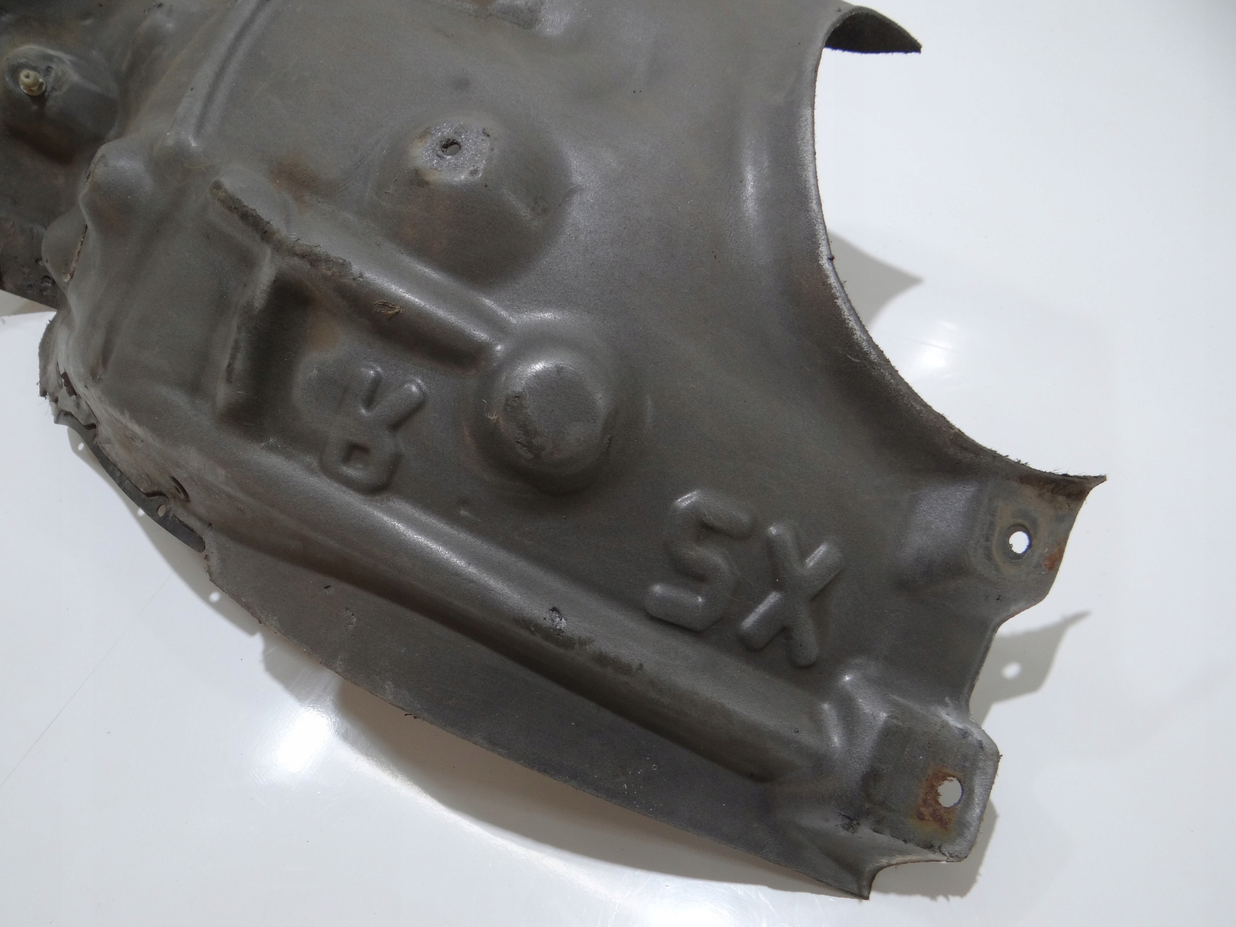 mudguard right front right front BMW F20 F21 7241846 (20189726)