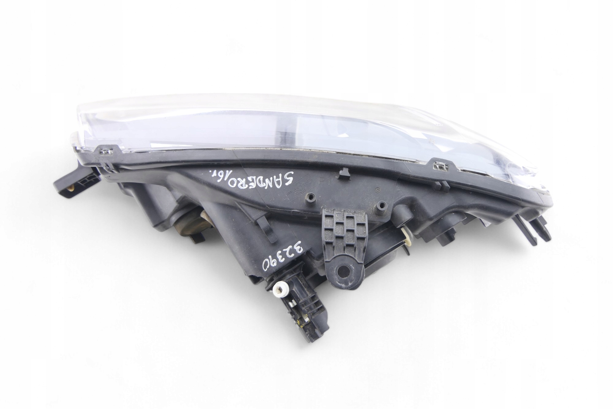 light right front DACIA SANDERO II 2016r. 260102523R Anglik