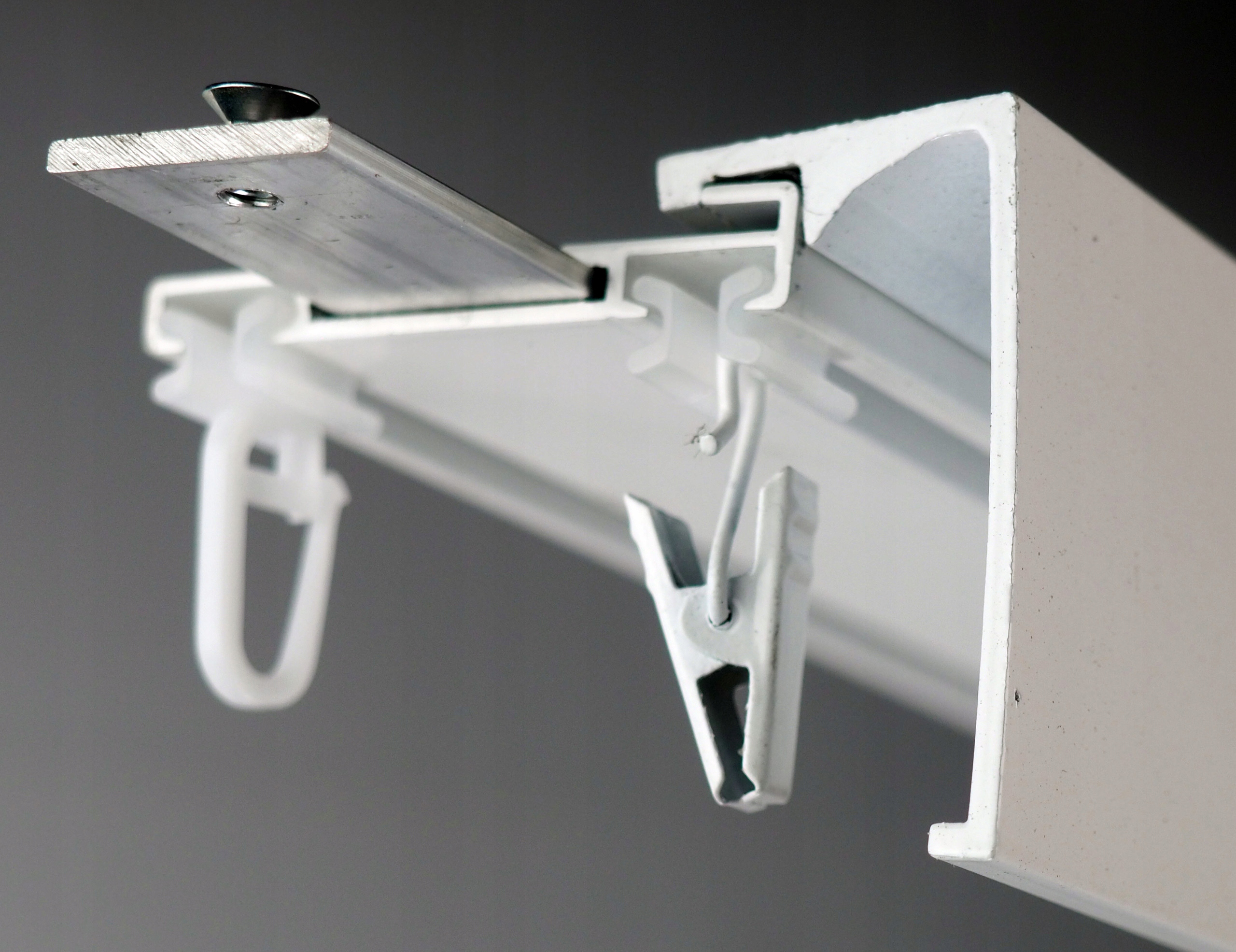 Szyna sufitowa z osłoną ALUMINIOWA podwójna 1,1 m Kod producenta AKM211