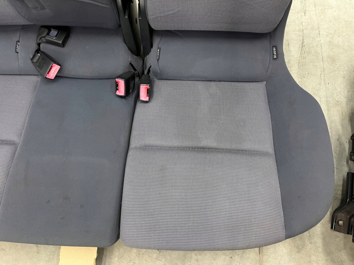 кресла mitsubishi COLT VI 6 Z30 04-12r. диван задняя комплект европа