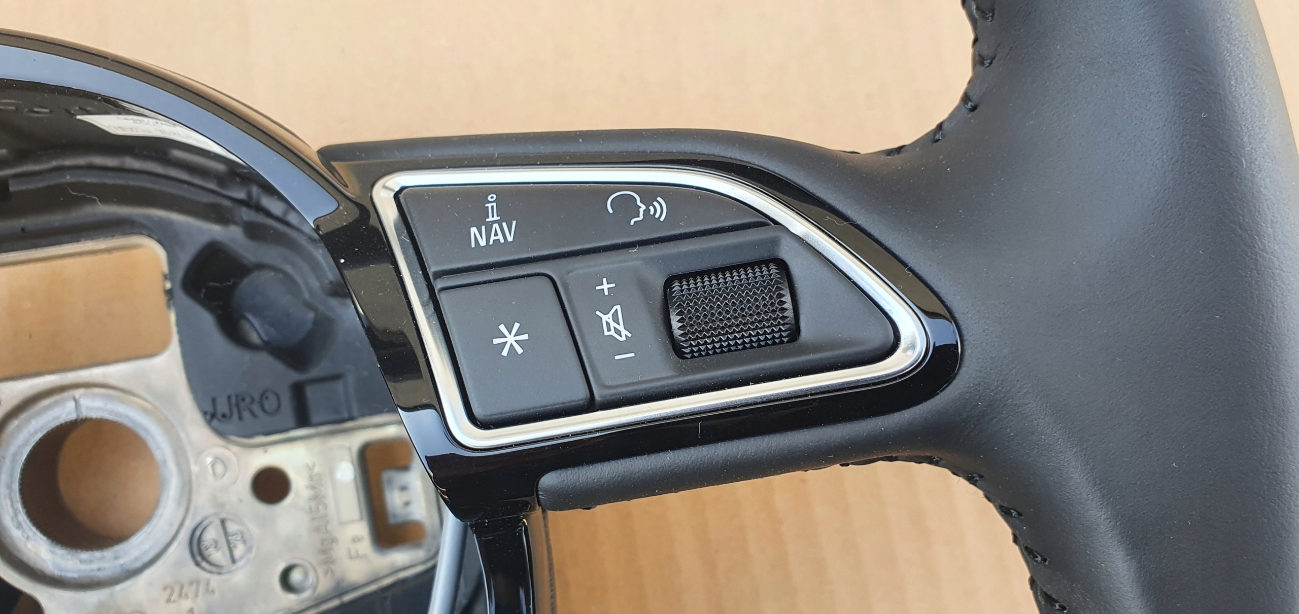 volant AUDI Q3 koža Originál nová 8U0419091AB