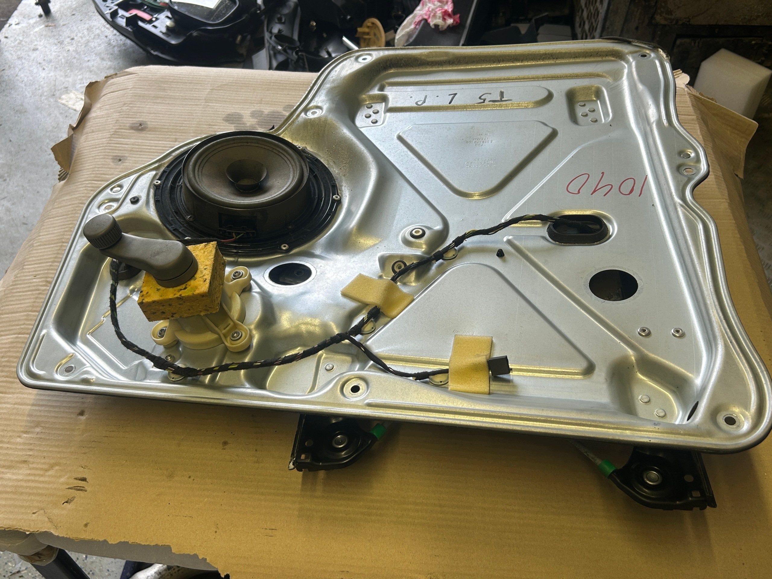 VOLKSWAGEN T5 window regulator left manual EUROPA