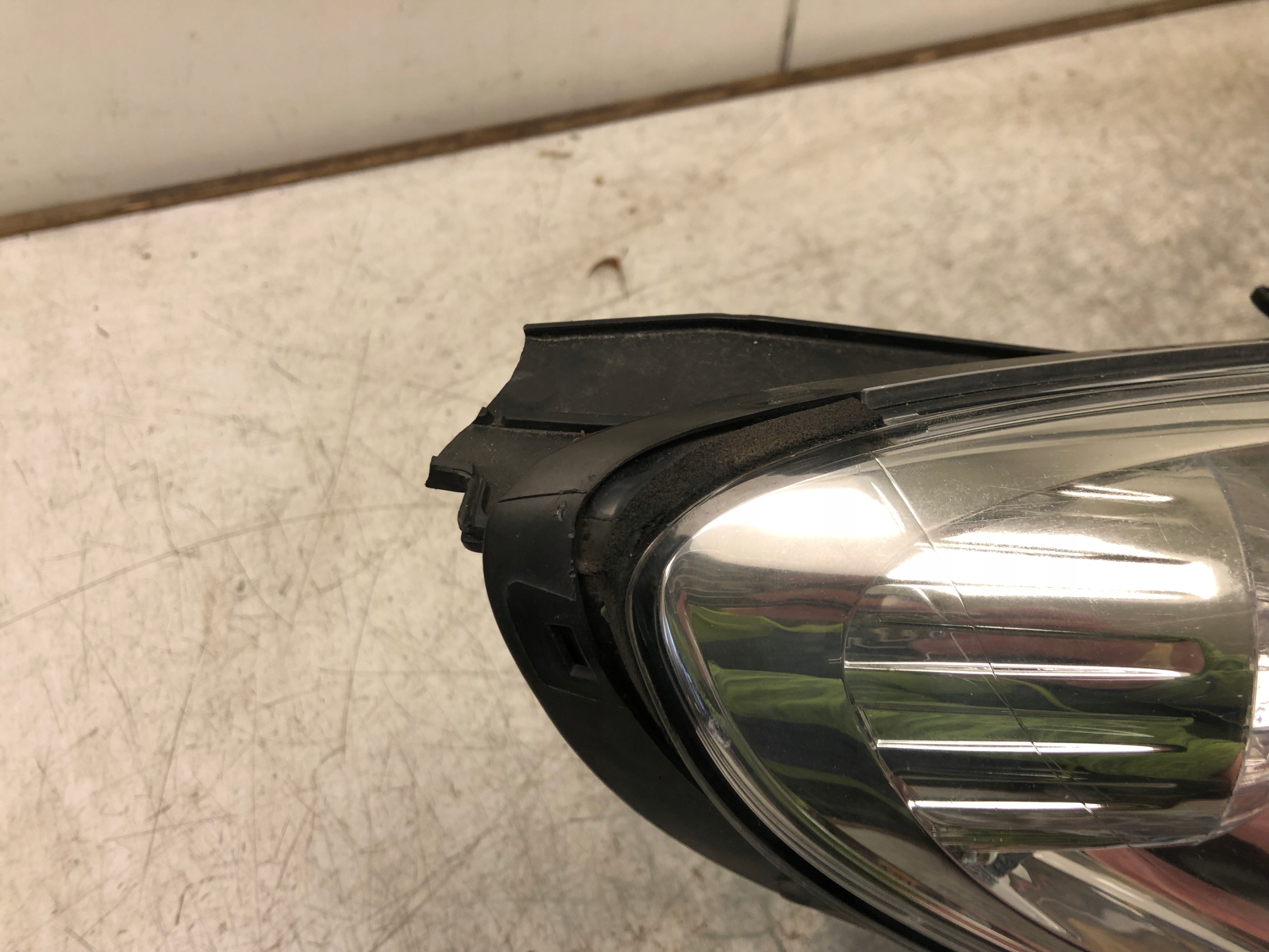 light right front HYUNDAI I20 and 92102-4P000
