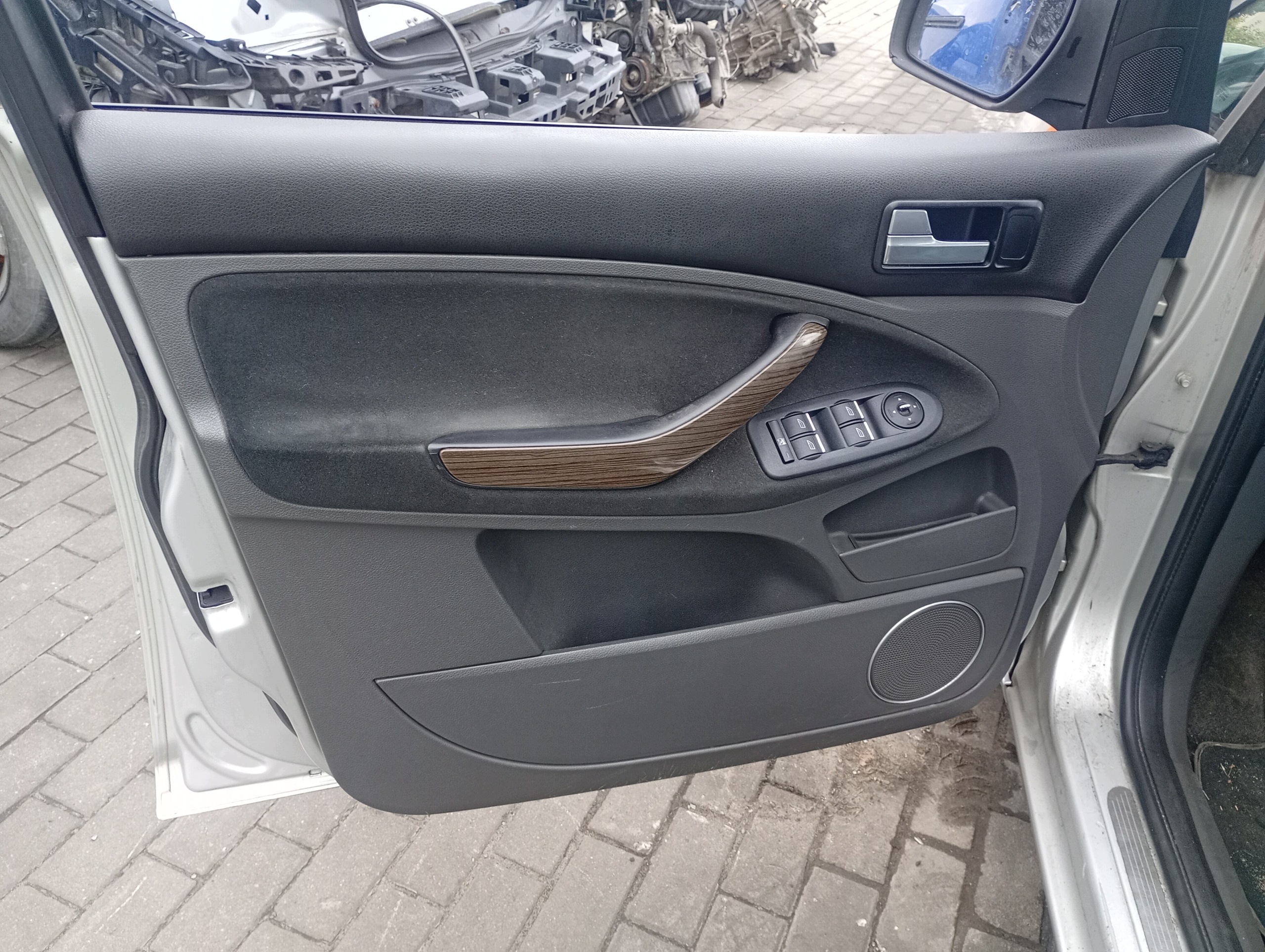 upholstery left side left front Ford C-MAX 1 and FL 07-11