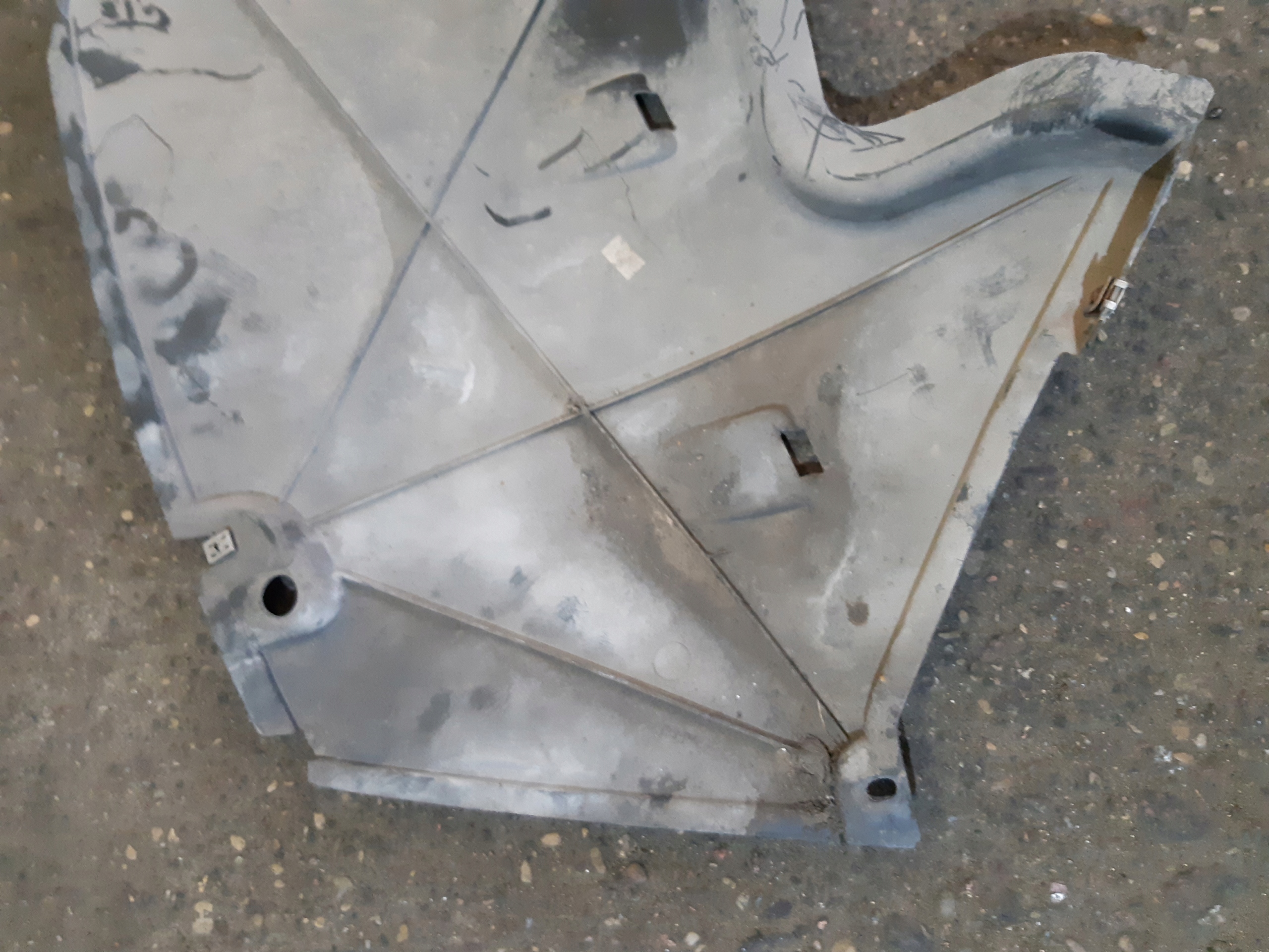 AUDI A4 B9 Blende Abdeckung abdeckung Unterfahrschutz links 8W0825219A
