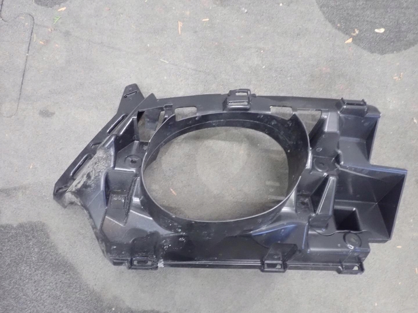 SUPPORT PLAQUE KONCOWEK DE L’ÉCHAPPEMENT AUDI A3 RS3 2020