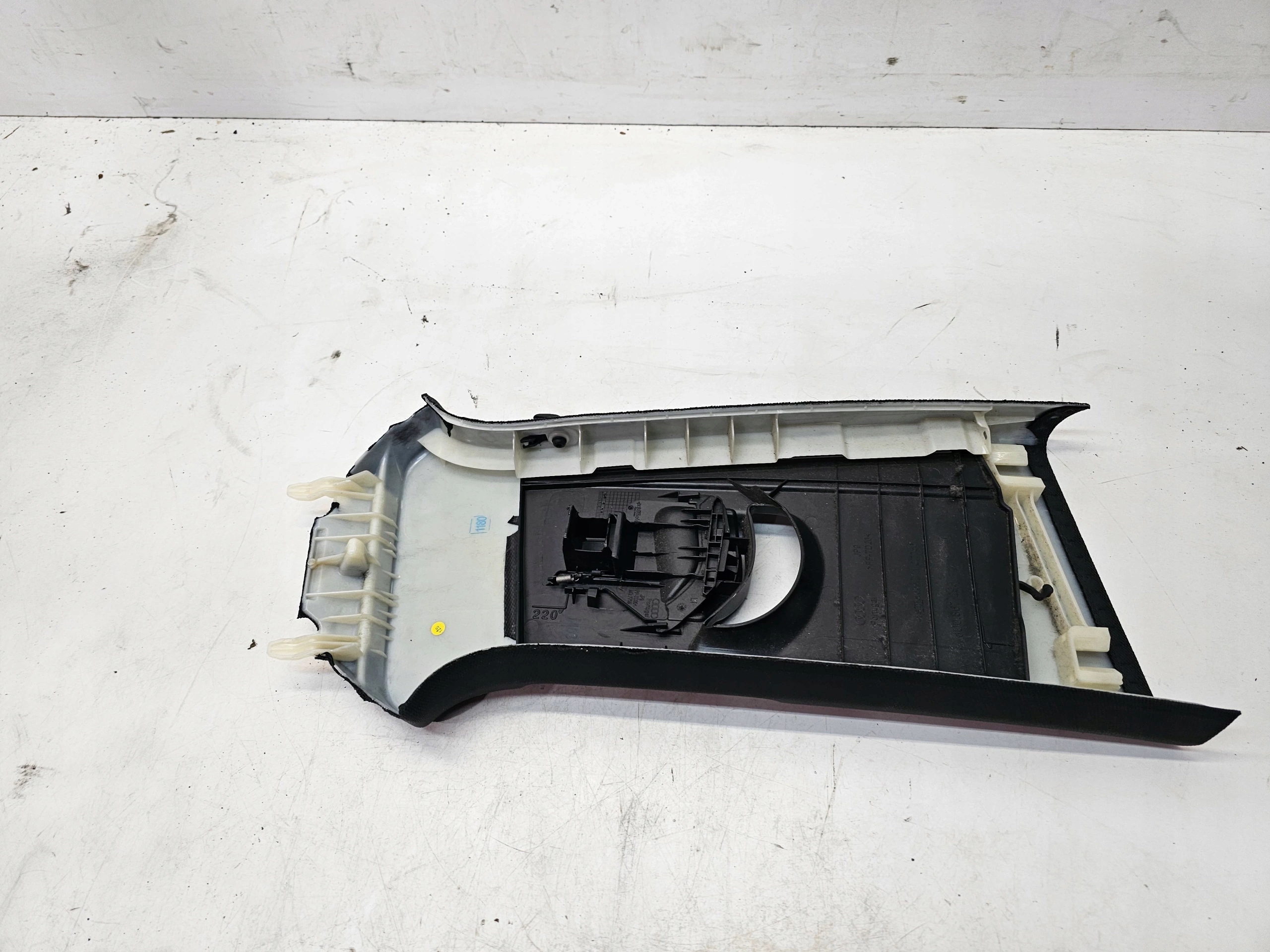 cover SLUPKA B left AUDI Q3 8U 8U0867243**2**