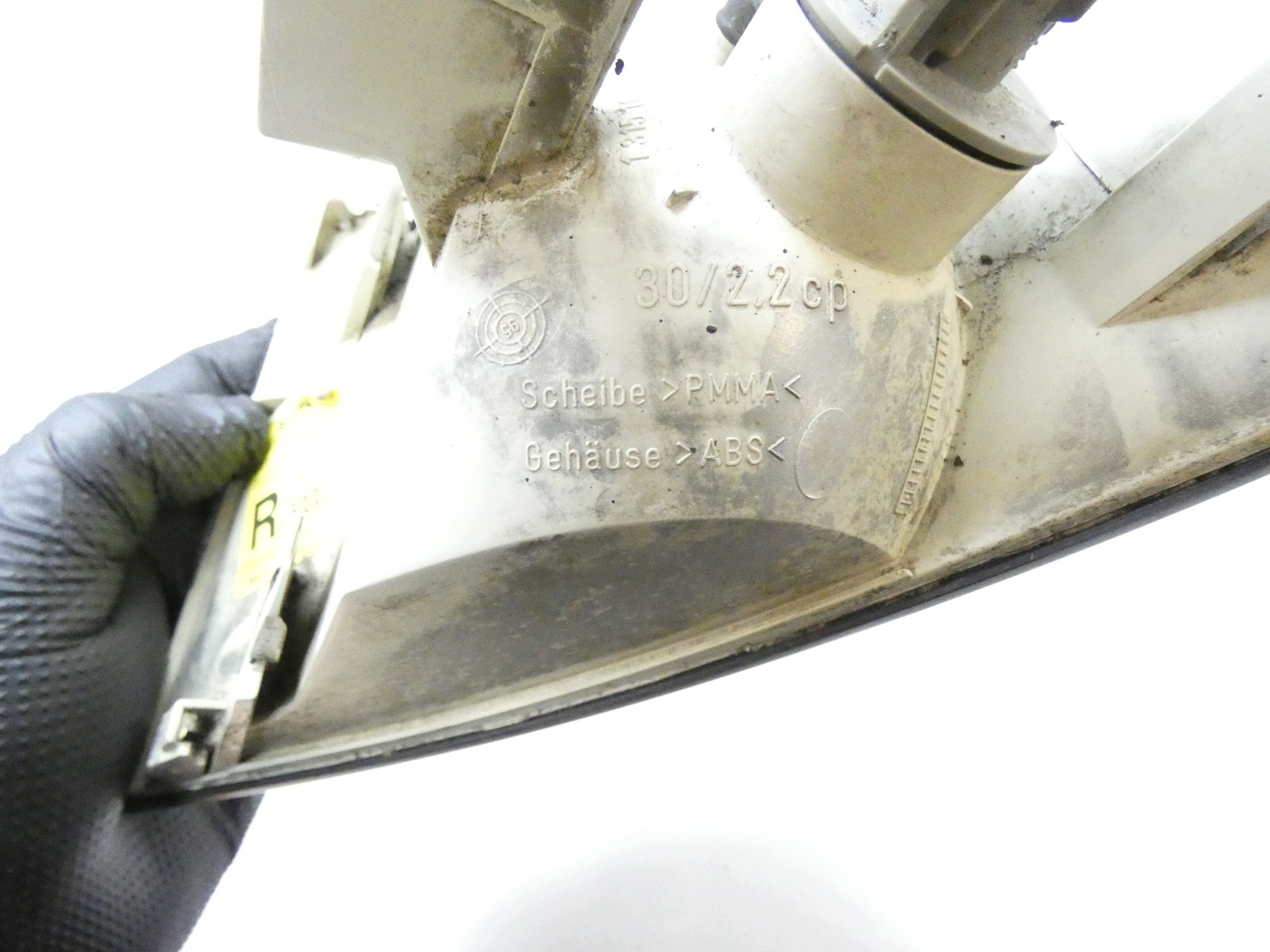 blinkerleuchte rechts vorne AUDI A4 B5 95-99 8D0953050A original OPRAWKA