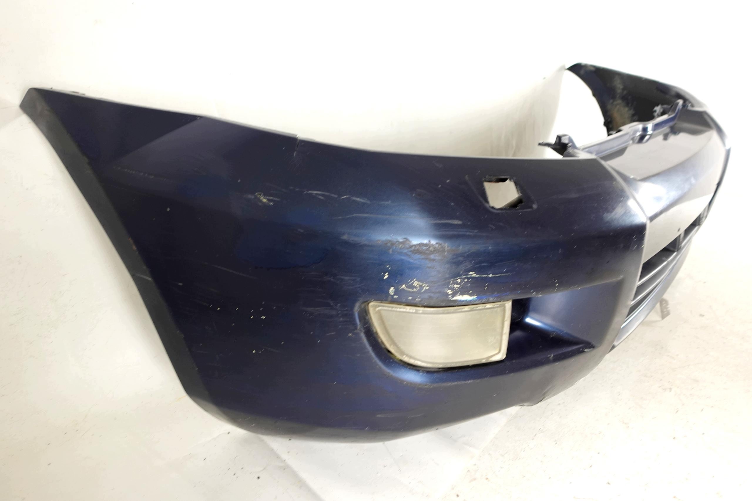 bumper front front TOYOTA LAND CRUISER 120 J120 03-09 8R4 2003- SZEROKI