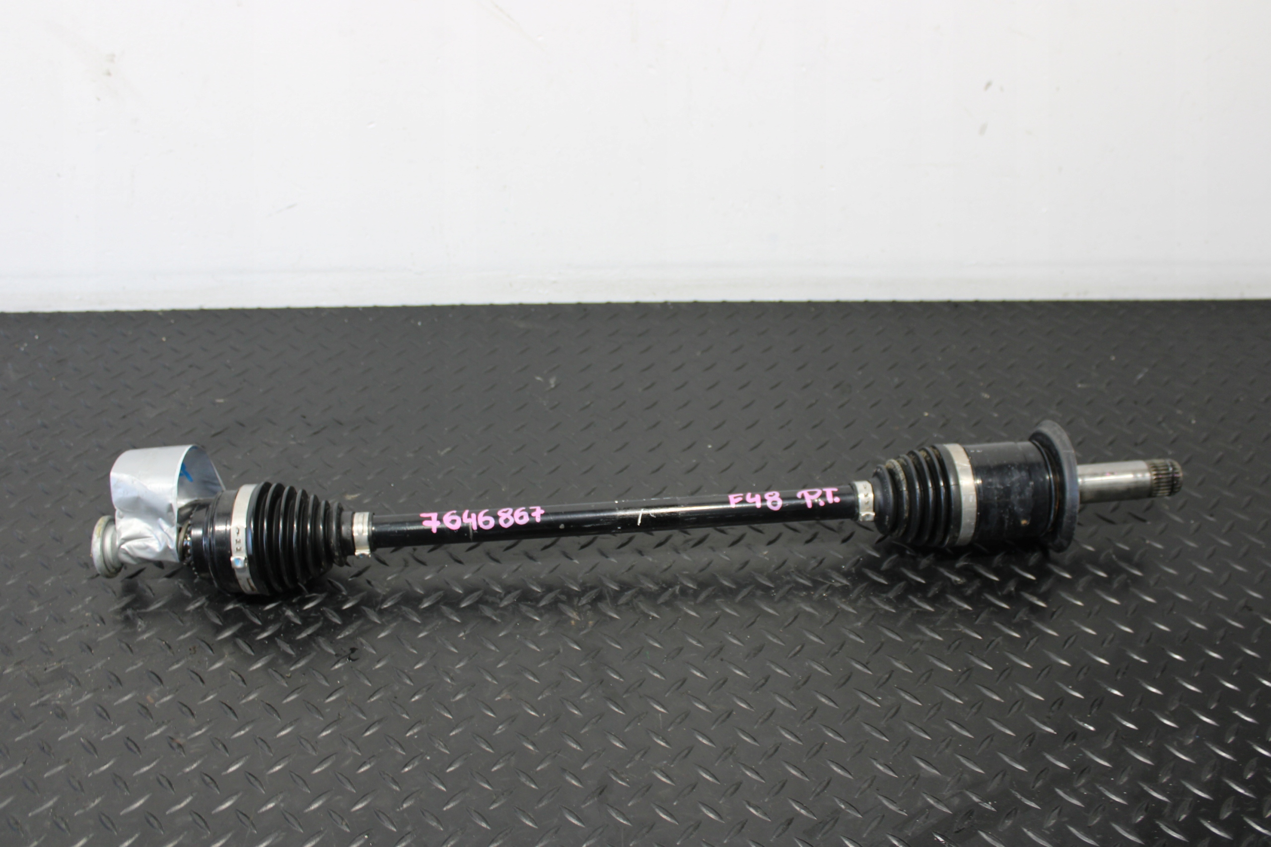 semi-axis semi-axis right rear part BMW X1 F48 7646867