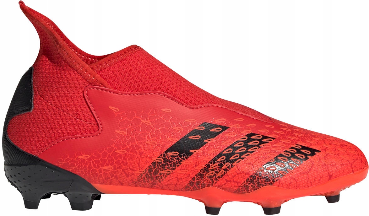Buty Adidas Predator FREAK.3 LL Fg FY6296 r. 28