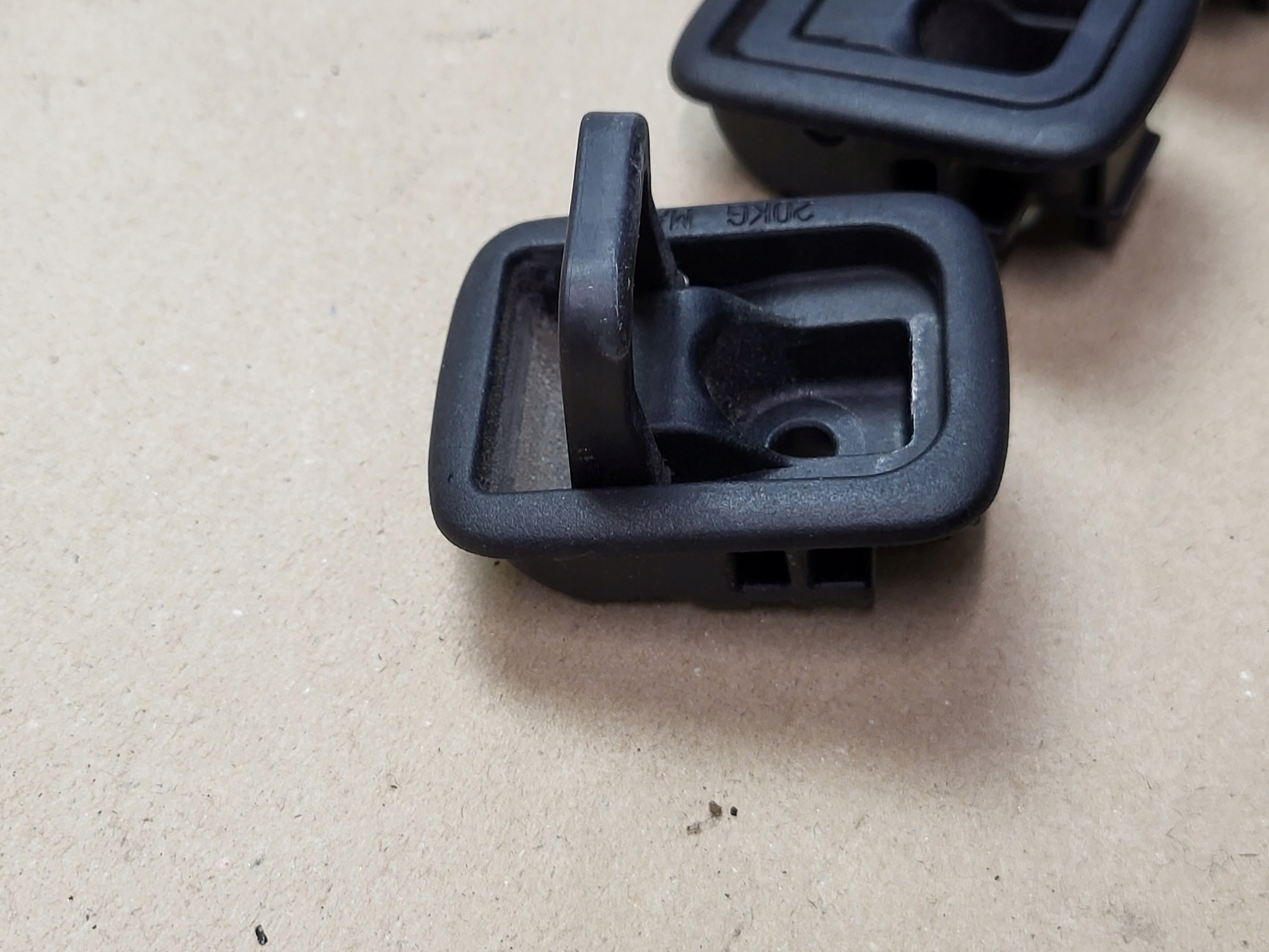 Supporto per UBRANIA HACZYK CIELO INTERNO MITSUBISHI OUTLANDER III 3 OE nero