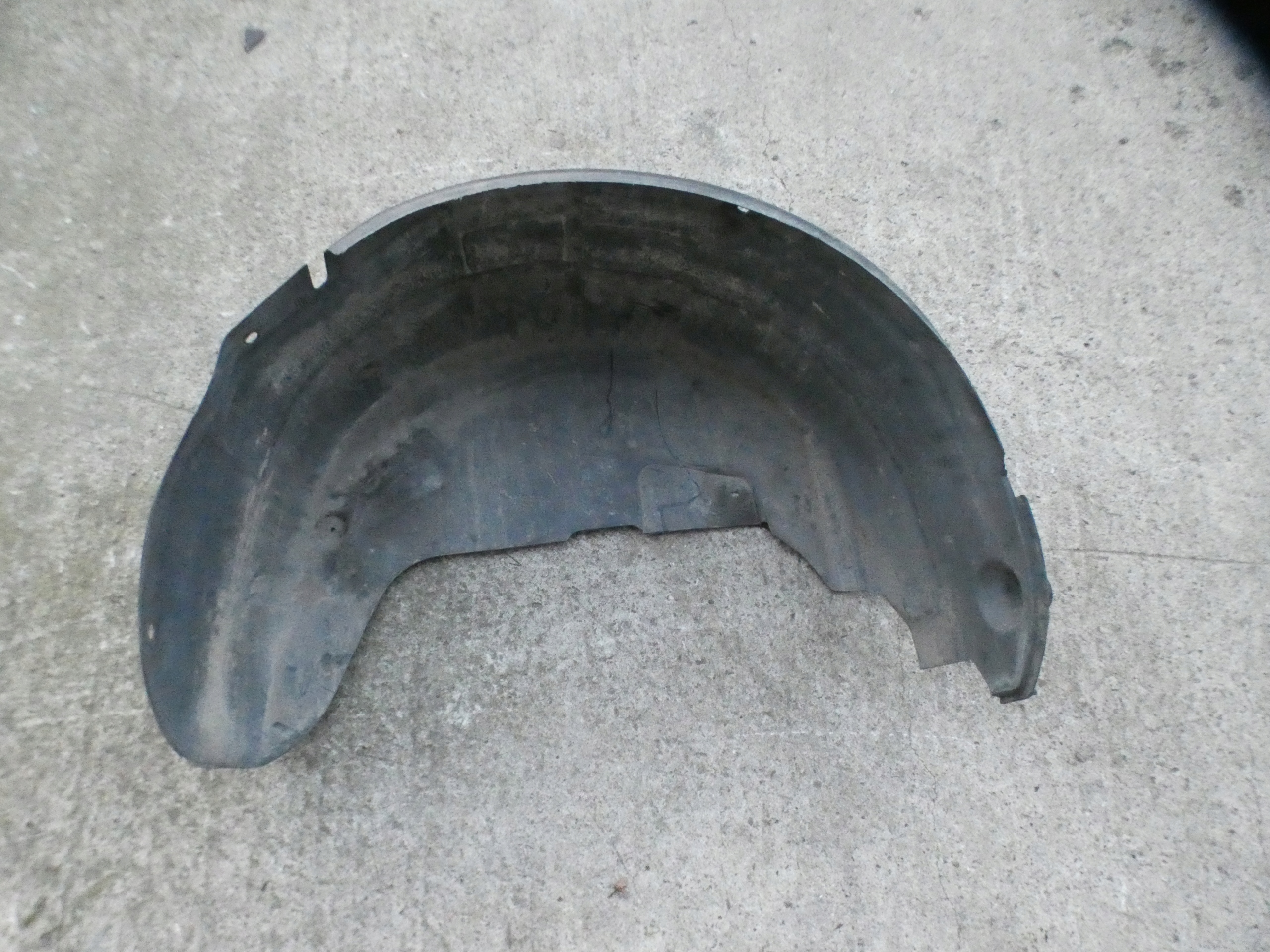 Citroen DS5 11-15 mudguard right rear part 9800409380